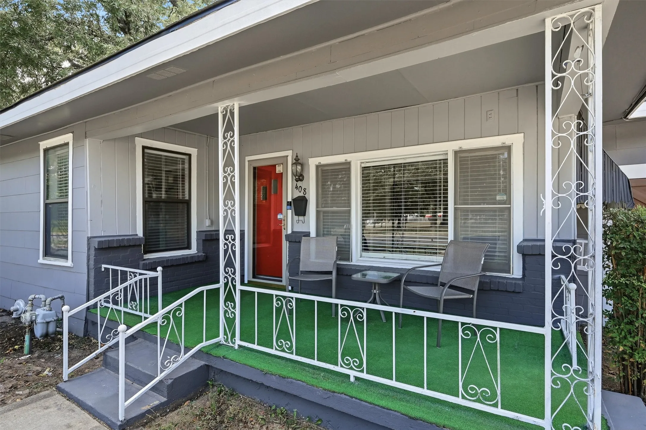 Single Family Residence For Sale in Grayson County , 408 E Park Avenue, Sherman, Texas 75090, 3 Bedroom, 2 Bathroom, 1 Garage spaces, 1,623 Sqft, built in 1946, mls#21369548, Real Estate Agent in Sherman, Homes For Sale in Grayson county, Homes For Sale in Sherman, Realtor in Sherman Texas, Real Estate Brokerage Independent Realty Texas, Luminita Cordes Realtor