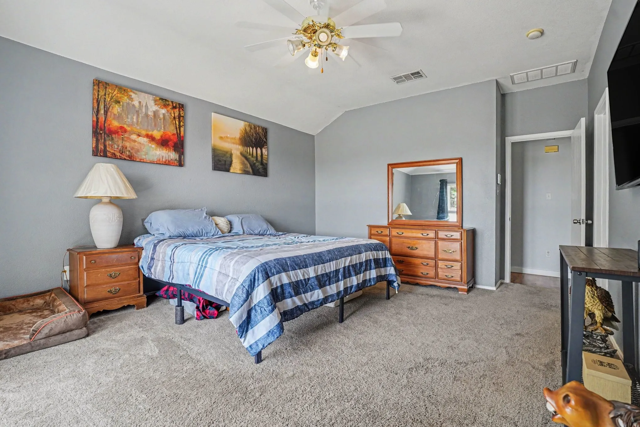 Single Family Residence For Sale in Ellis County , 106 Bent Creek Court, Waxahachie, Texas 75165, 4 Bedroom, 2 Bathroom, 3 Garage spaces, 2,060 Sqft, built in 2000, mls#21368942, Real Estate Agent in Waxahachie, Homes For Sale in Ellis county, Homes For Sale in Waxahachie, Realtor in Waxahachie Texas, Real Estate Brokerage Independent Realty Texas, Luminita Cordes Realtor