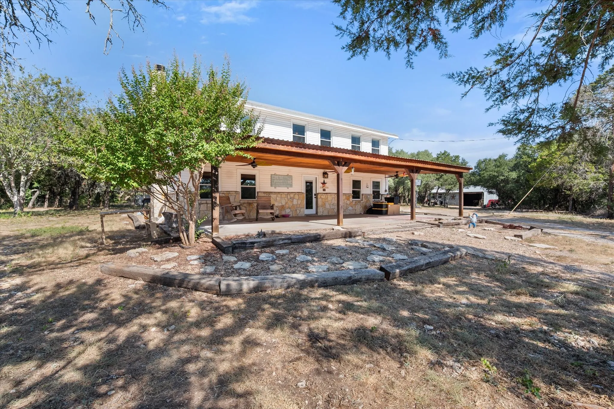 Single Family Residence For Sale in Bosque County , 355 County Road 2800, Morgan, Texas 76671, 4 Bedroom, 3 Bathroom, Garage spaces, 2,332 Sqft, built in 1988, mls#21368780, Real Estate Agent in Morgan, Homes For Sale in Bosque county, Homes For Sale in Morgan, Realtor in Morgan Texas, Real Estate Brokerage Independent Realty Texas, Luminita Cordes Realtor