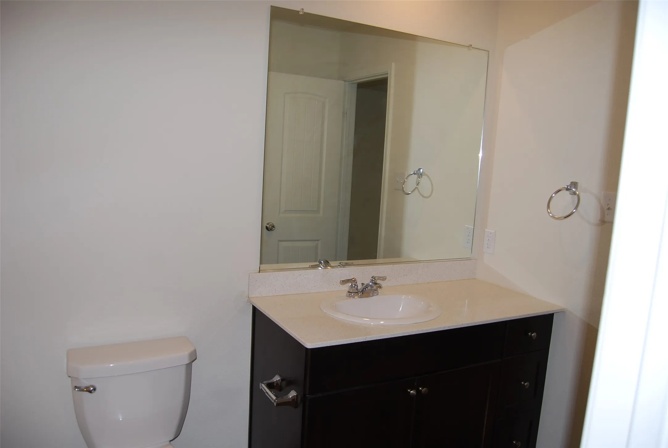 Single Family Residence For Rent in Collin County , 709 Slocum Way, Princeton, Texas 75407, 3 Bedroom, 2 Bathroom, 1 Garage spaces, 1,243 Sqft, built in 2020, mls#21370051, Real Estate Agent in Princeton, Homes For Rent in Collin county, Homes For Rent in Princeton, Realtor in Princeton Texas, Real Estate Brokerage Independent Realty Texas, Luminita Cordes Realtor