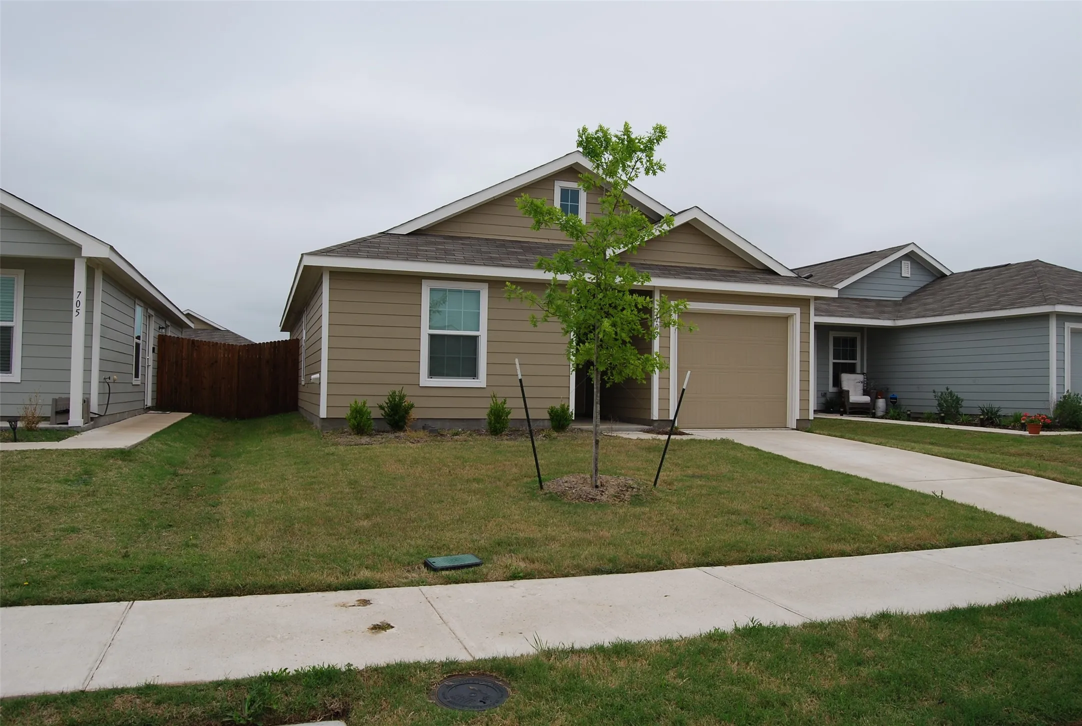 Single Family Residence For Rent in Collin County , 709 Slocum Way, Princeton, Texas 75407, 3 Bedroom, 2 Bathroom, 1 Garage spaces, 1,243 Sqft, built in 2020, mls#21370051, Real Estate Agent in Princeton, Homes For Rent in Collin county, Homes For Rent in Princeton, Realtor in Princeton Texas, Real Estate Brokerage Independent Realty Texas, Luminita Cordes Realtor