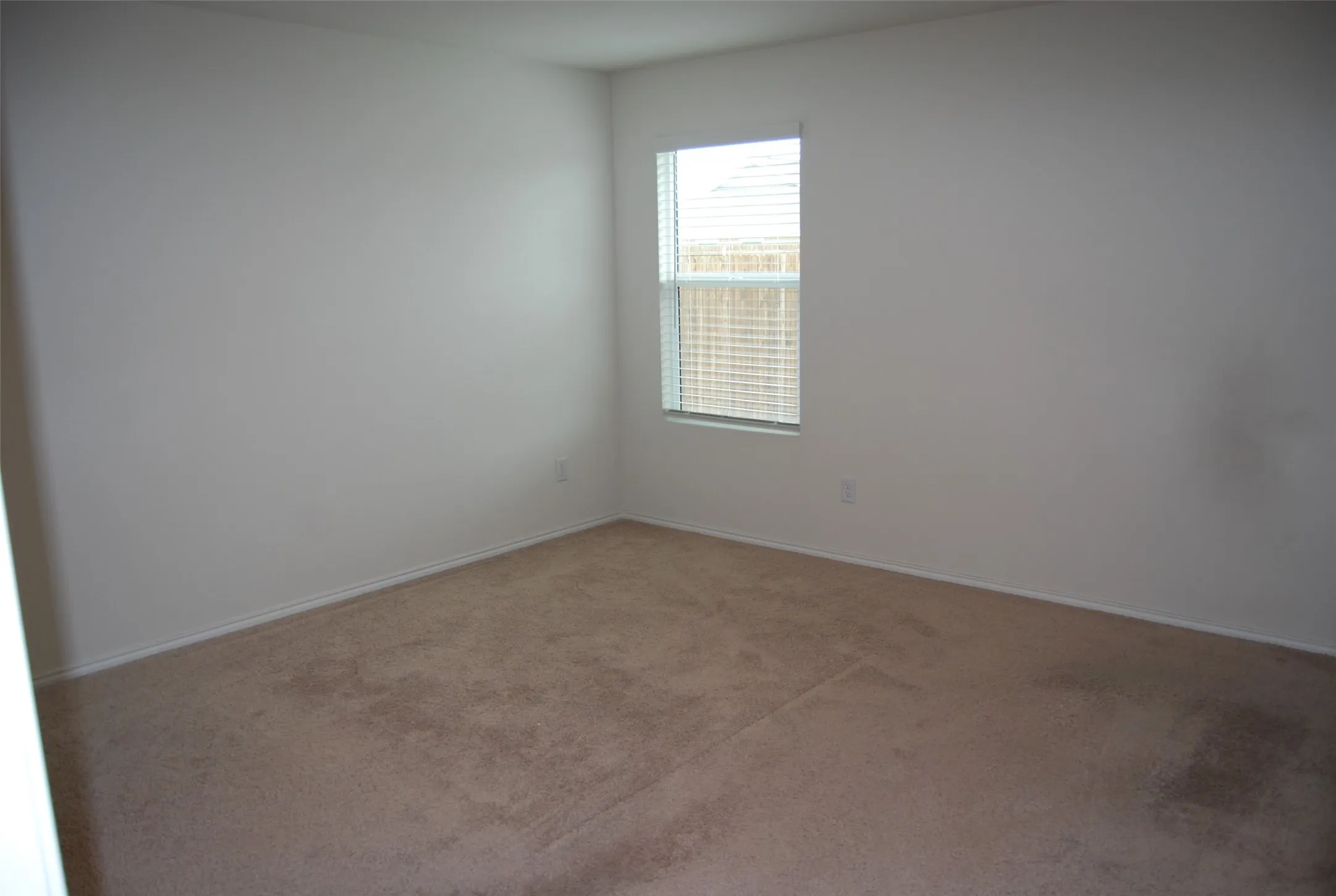 Single Family Residence For Rent in Collin County , 709 Slocum Way, Princeton, Texas 75407, 3 Bedroom, 2 Bathroom, 1 Garage spaces, 1,243 Sqft, built in 2020, mls#21370051, Real Estate Agent in Princeton, Homes For Rent in Collin county, Homes For Rent in Princeton, Realtor in Princeton Texas, Real Estate Brokerage Independent Realty Texas, Luminita Cordes Realtor