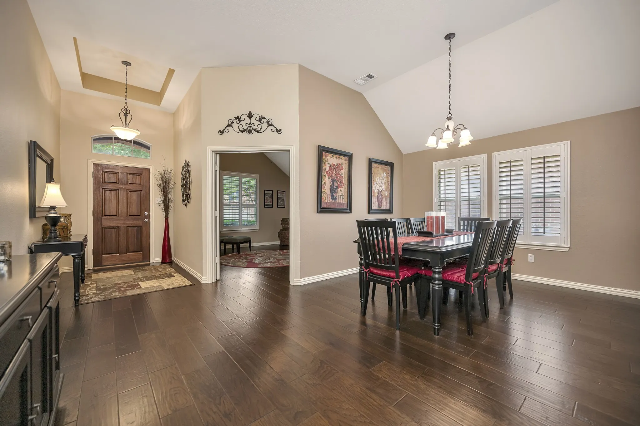 Single Family Residence For Sale in Tarrant County , 4985 Obrien Way, Fort Worth, Texas 76244, 3 Bedroom, 2 Bathroom, 2 Garage spaces, 2,139 Sqft, built in 2004, mls#21359713, Real Estate Agent in Fort Worth, Homes For Sale in Tarrant county, Homes For Sale in Fort Worth, Realtor in Fort Worth Texas, Real Estate Brokerage Independent Realty Texas, Luminita Cordes Realtor