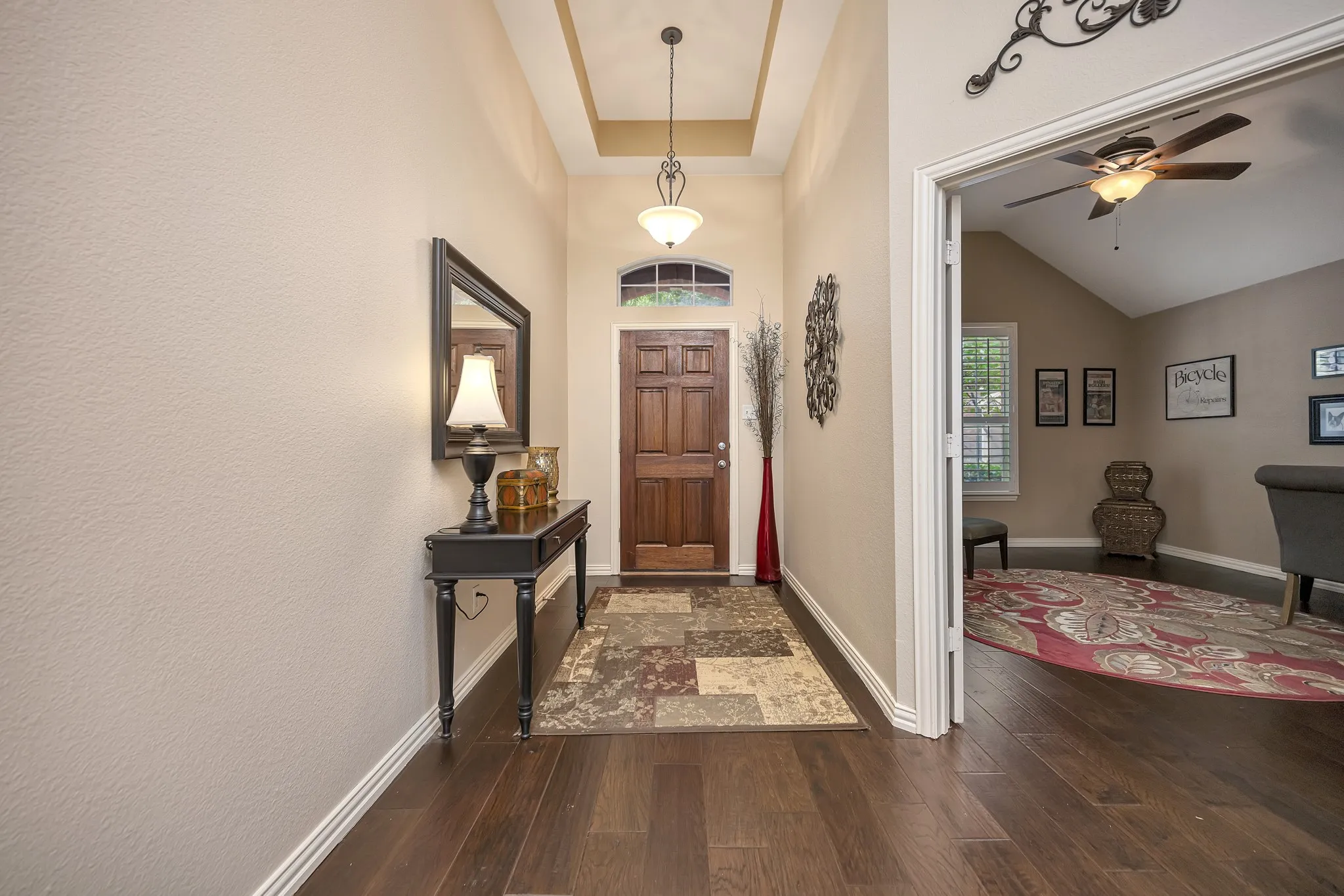 Single Family Residence For Sale in Tarrant County , 4985 Obrien Way, Fort Worth, Texas 76244, 3 Bedroom, 2 Bathroom, 2 Garage spaces, 2,139 Sqft, built in 2004, mls#21359713, Real Estate Agent in Fort Worth, Homes For Sale in Tarrant county, Homes For Sale in Fort Worth, Realtor in Fort Worth Texas, Real Estate Brokerage Independent Realty Texas, Luminita Cordes Realtor