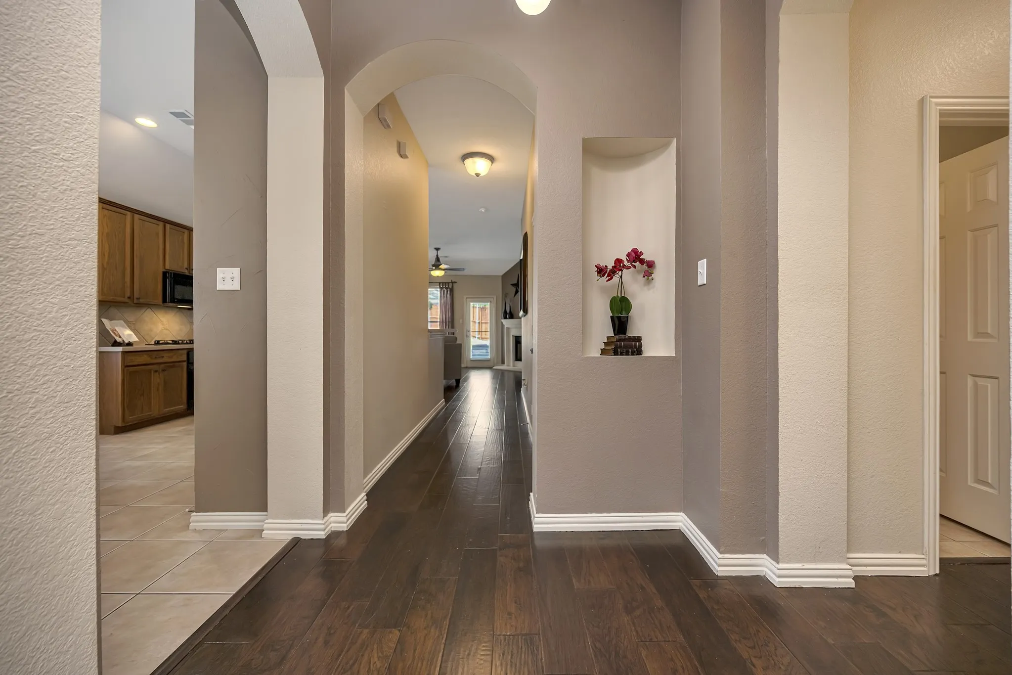 Single Family Residence For Sale in Tarrant County , 4985 Obrien Way, Fort Worth, Texas 76244, 3 Bedroom, 2 Bathroom, 2 Garage spaces, 2,139 Sqft, built in 2004, mls#21359713, Real Estate Agent in Fort Worth, Homes For Sale in Tarrant county, Homes For Sale in Fort Worth, Realtor in Fort Worth Texas, Real Estate Brokerage Independent Realty Texas, Luminita Cordes Realtor