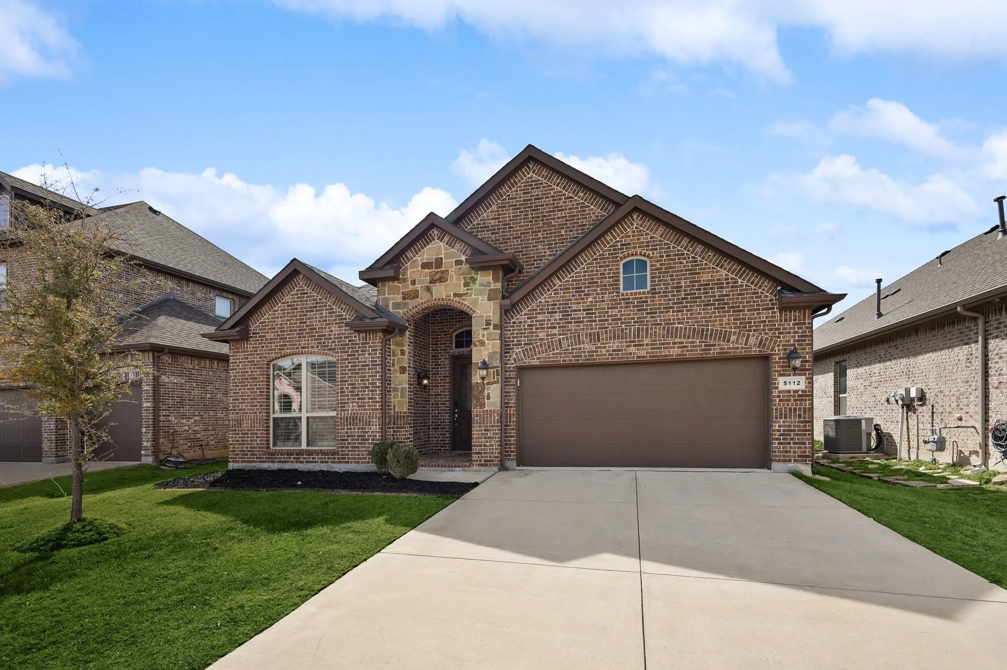 Single Family Residence For Rent in Tarrant County , 5112 Ambergris Trail, Fort Worth, Texas 76244, 3 Bedroom, 2 Bathroom, 2 Garage spaces, 2,145 Sqft, built in 2016, mls#21362958, Real Estate Agent in Fort Worth, Homes For Rent in Tarrant county, Homes For Rent in Fort Worth, Realtor in Fort Worth Texas, Real Estate Brokerage Independent Realty Texas, Luminita Cordes Realtor
