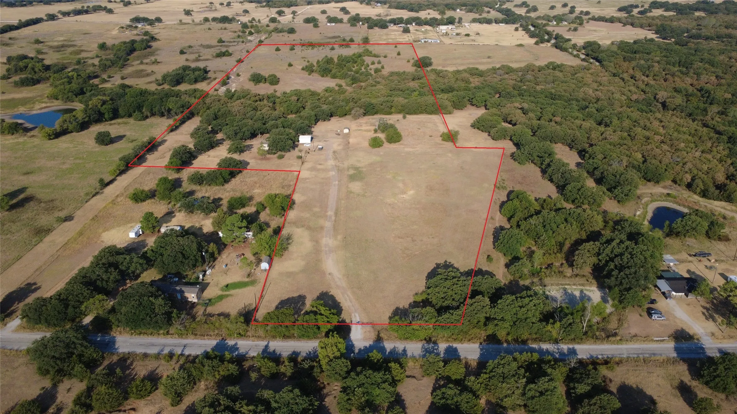 Mobile Home For Sale in Montague County , 249 Hildreth Pool Road, Bowie, Texas 76230, 3 Bedroom, 2 Bathroom, Garage spaces, 924 Sqft, built in 2021, mls#21368747, Real Estate Agent in Bowie, Homes For Sale in Montague county, Homes For Sale in Bowie, Realtor in Bowie Texas, Real Estate Brokerage Independent Realty Texas, Luminita Cordes Realtor