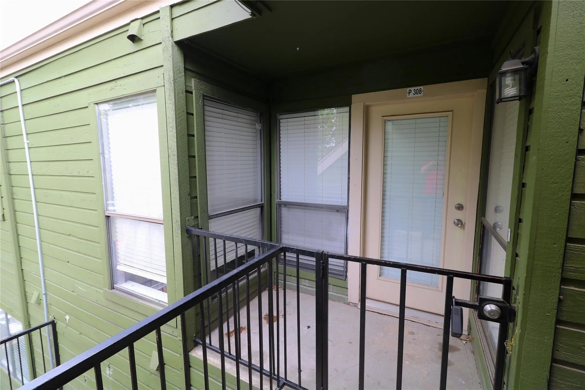 Condominium For Rent in Dallas County , 9831 Walnut Street P308, Dallas, Texas 75243, 1 Bedroom, 1 Bathroom, Garage spaces, 423 Sqft, built in 1983, mls#21369993, Real Estate Agent in Dallas, Homes For Rent in Dallas county, Homes For Rent in Dallas, Realtor in Dallas Texas, Real Estate Brokerage Independent Realty Texas, Luminita Cordes Realtor