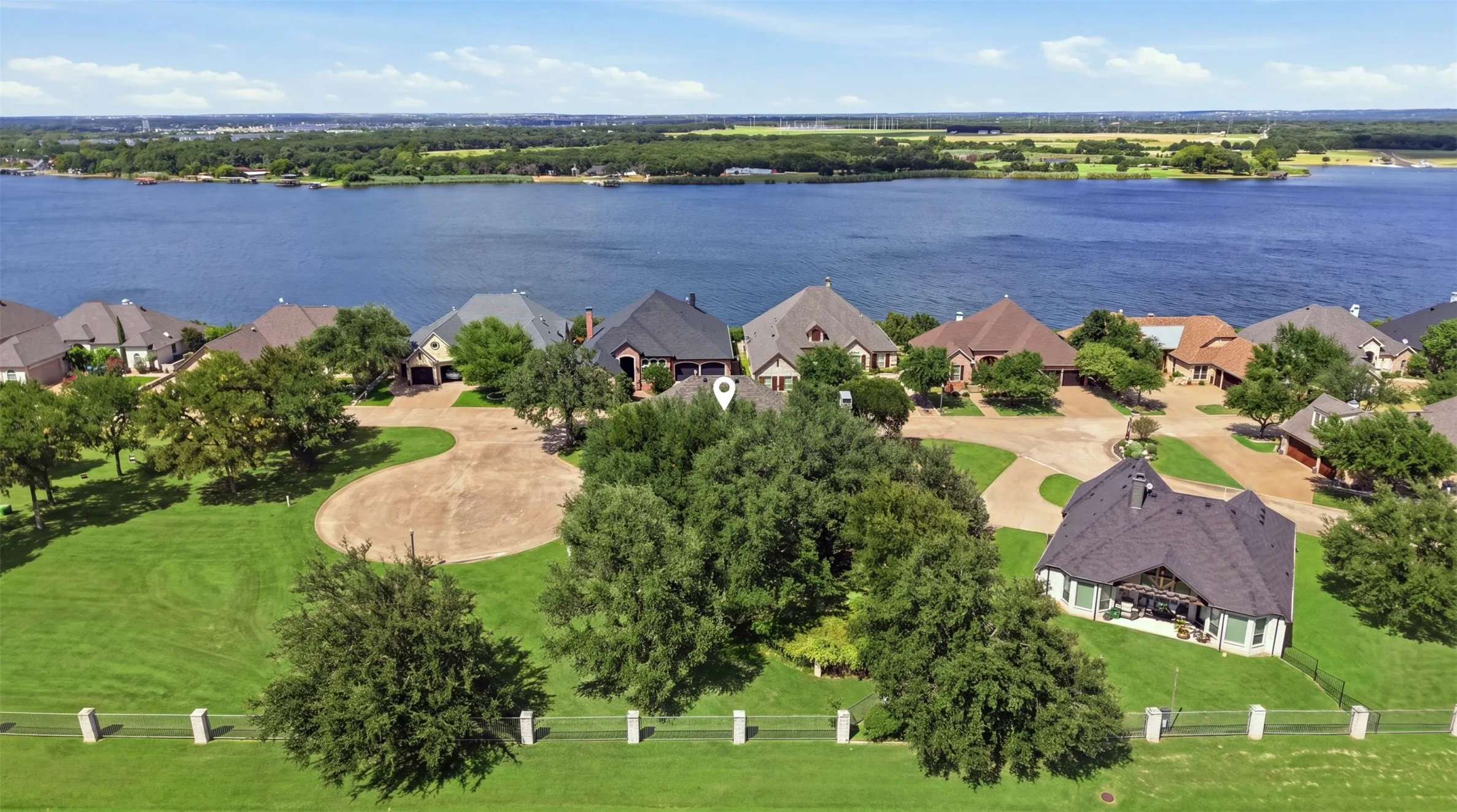 Drone view showing proximity to Lake Granbury