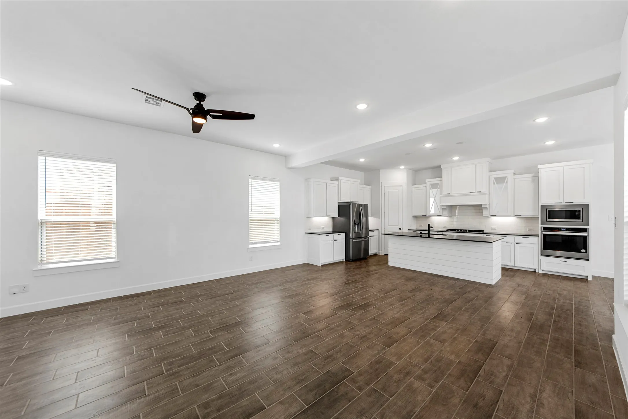 Single Family Residence For Rent in Collin County , 4851 Miles Way, Fairview, Texas 75069, 4 Bedroom, 4 Bathroom, 2 Garage spaces, 3,098 Sqft, built in 2020, mls#21370063, Real Estate Agent in Fairview, Homes For Rent in Collin county, Homes For Rent in Fairview, Realtor in Fairview Texas, Real Estate Brokerage Independent Realty Texas, Luminita Cordes Realtor