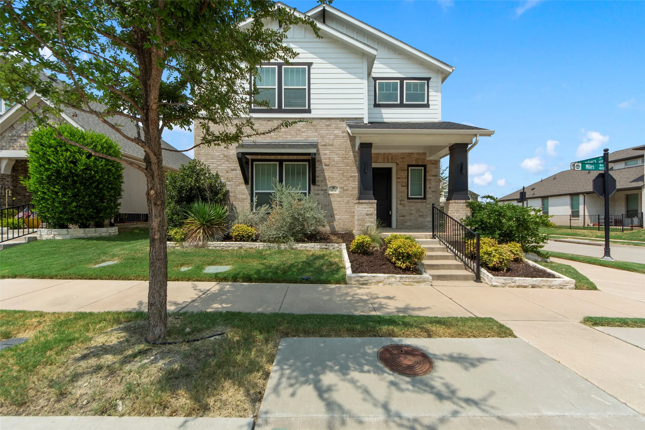 Single Family Residence For Rent in Collin County , 4851 Miles Way, Fairview, Texas 75069, 4 Bedroom, 4 Bathroom, 2 Garage spaces, 3,098 Sqft, built in 2020, mls#21370063, Real Estate Agent in Fairview, Homes For Rent in Collin county, Homes For Rent in Fairview, Realtor in Fairview Texas, Real Estate Brokerage Independent Realty Texas, Luminita Cordes Realtor