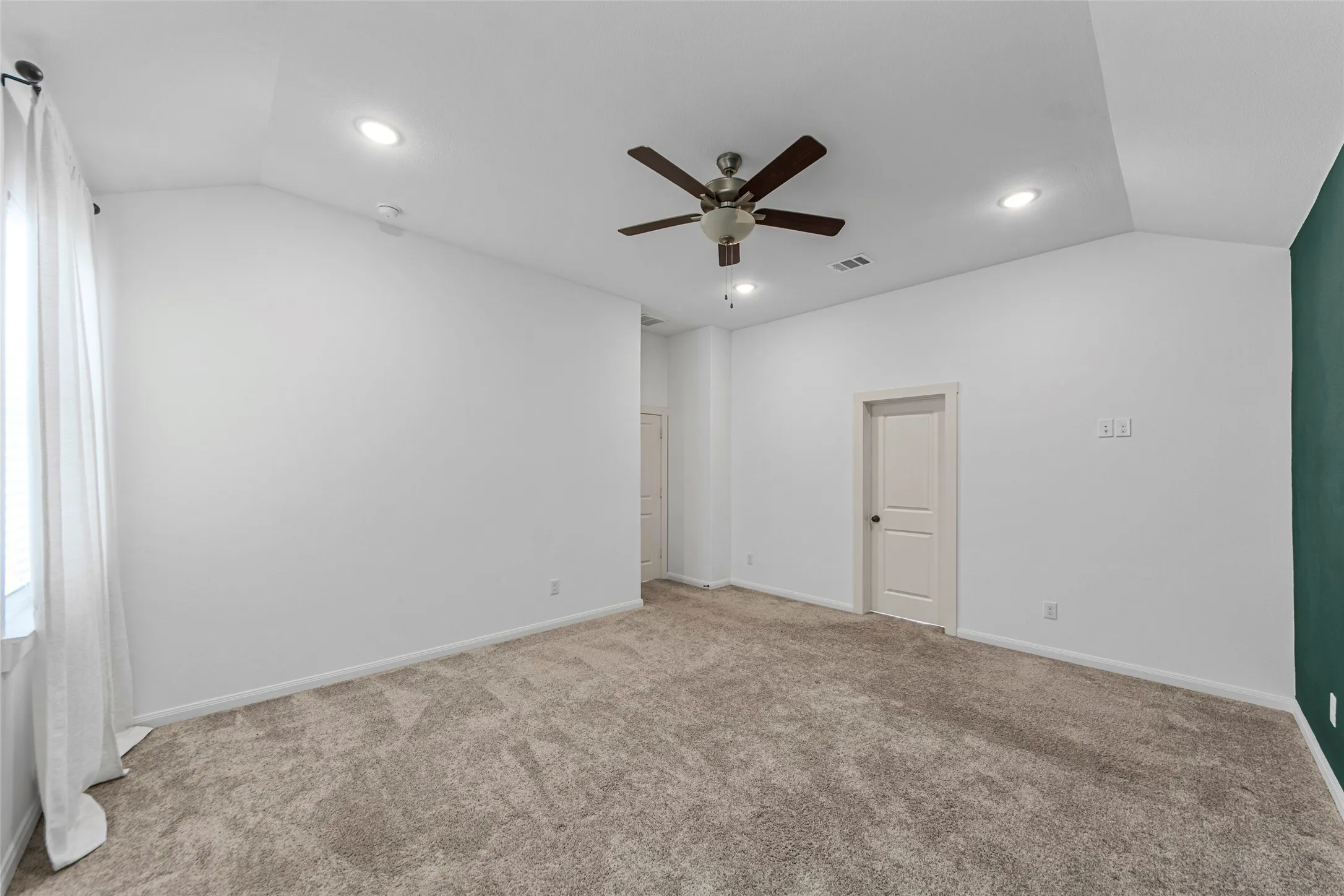 Single Family Residence For Rent in Collin County , 4851 Miles Way, Fairview, Texas 75069, 4 Bedroom, 4 Bathroom, 2 Garage spaces, 3,098 Sqft, built in 2020, mls#21370063, Real Estate Agent in Fairview, Homes For Rent in Collin county, Homes For Rent in Fairview, Realtor in Fairview Texas, Real Estate Brokerage Independent Realty Texas, Luminita Cordes Realtor