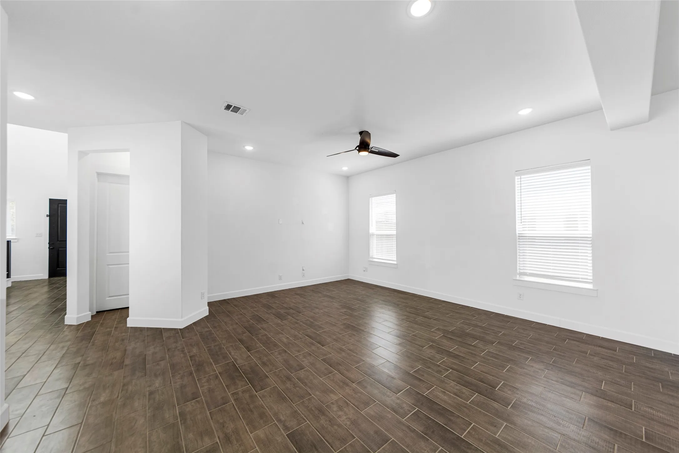 Single Family Residence For Rent in Collin County , 4851 Miles Way, Fairview, Texas 75069, 4 Bedroom, 4 Bathroom, 2 Garage spaces, 3,098 Sqft, built in 2020, mls#21370063, Real Estate Agent in Fairview, Homes For Rent in Collin county, Homes For Rent in Fairview, Realtor in Fairview Texas, Real Estate Brokerage Independent Realty Texas, Luminita Cordes Realtor