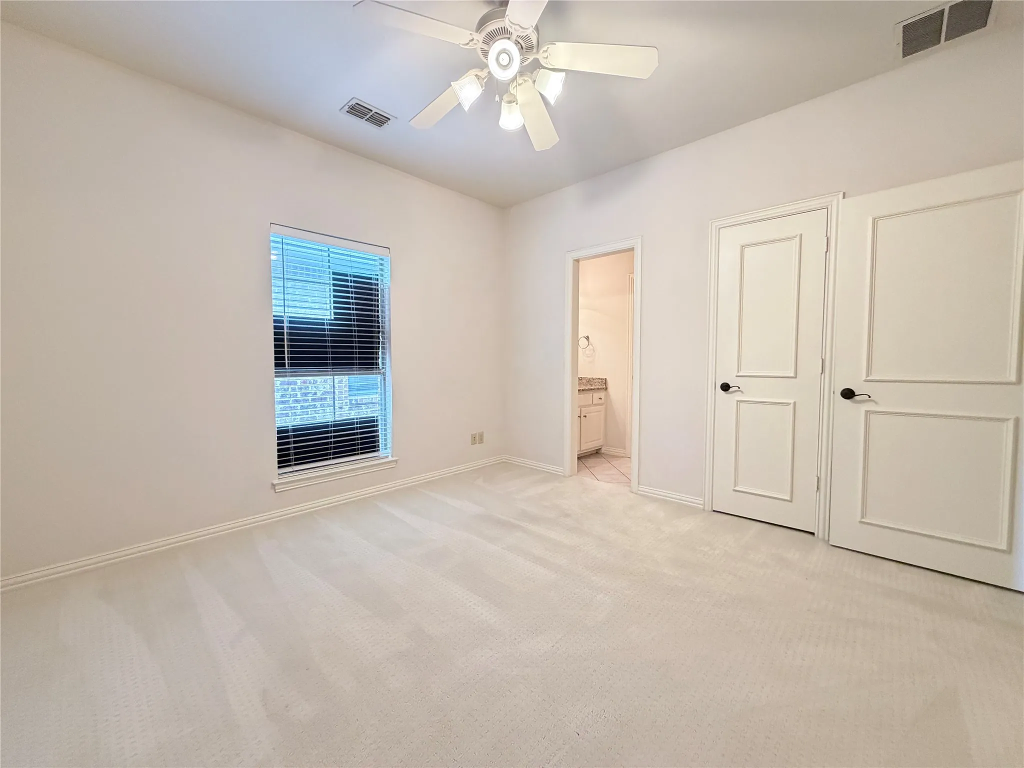 Single Family Residence For Rent in Denton County , 4419 Donegal Drive, Frisco, Texas 75034, 5 Bedroom, 9 Bathroom, 2 Garage spaces, 4,120 Sqft, built in 2004, mls#21370066, Real Estate Agent in Frisco, Homes For Rent in Denton county, Homes For Rent in Frisco, Realtor in Frisco Texas, Real Estate Brokerage Independent Realty Texas, Luminita Cordes Realtor
