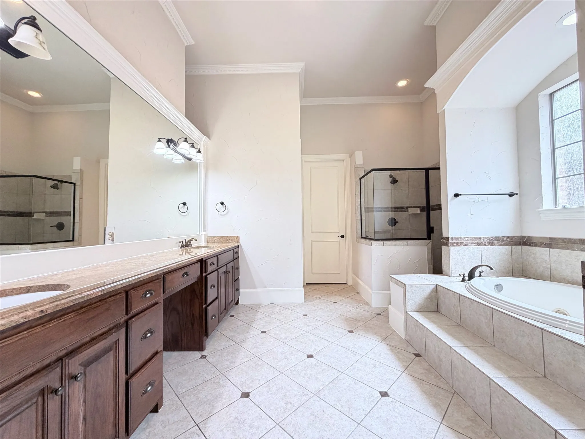Single Family Residence For Rent in Denton County , 4419 Donegal Drive, Frisco, Texas 75034, 5 Bedroom, 9 Bathroom, 2 Garage spaces, 4,120 Sqft, built in 2004, mls#21370066, Real Estate Agent in Frisco, Homes For Rent in Denton county, Homes For Rent in Frisco, Realtor in Frisco Texas, Real Estate Brokerage Independent Realty Texas, Luminita Cordes Realtor