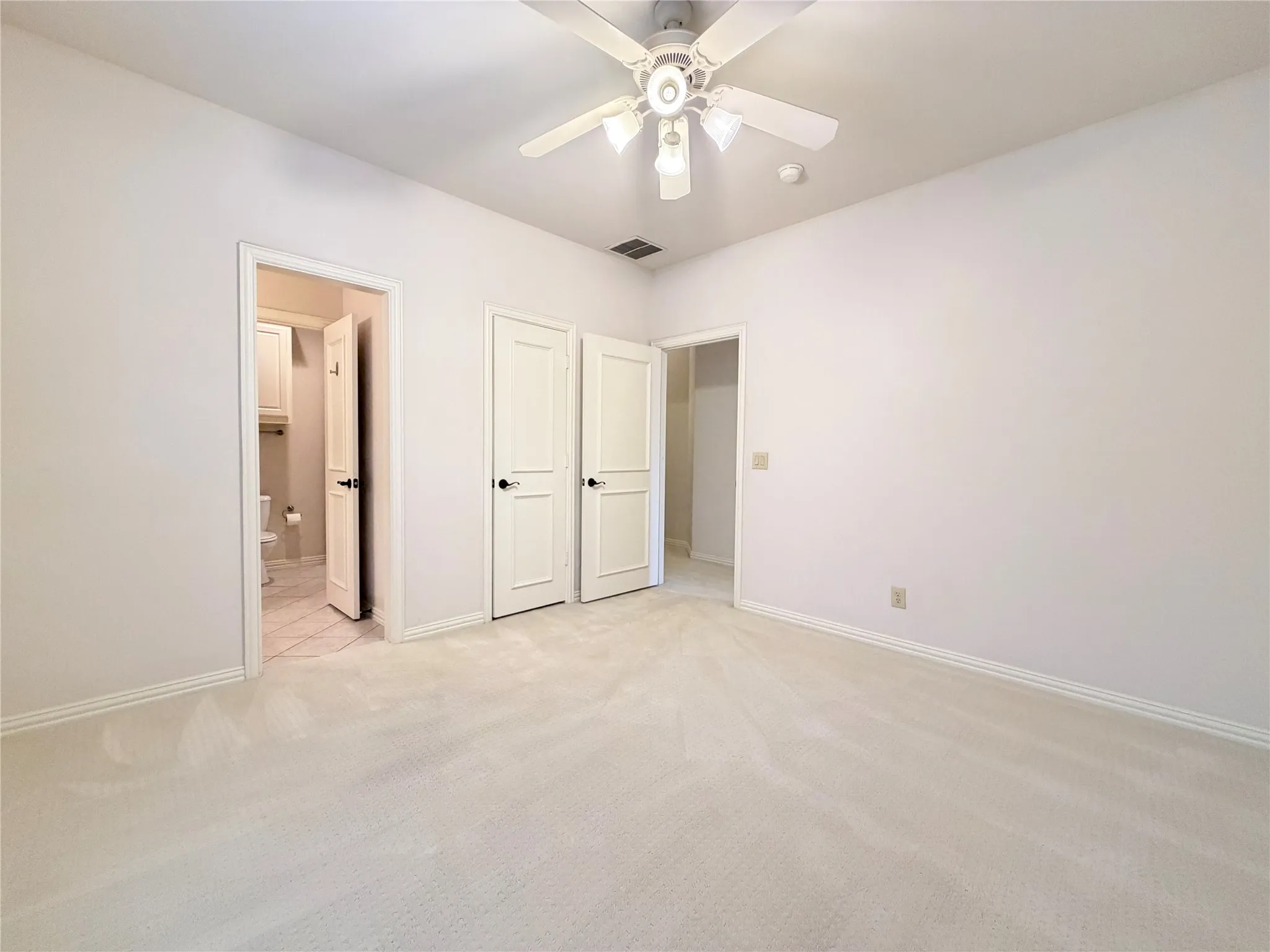 Single Family Residence For Rent in Denton County , 4419 Donegal Drive, Frisco, Texas 75034, 5 Bedroom, 9 Bathroom, 2 Garage spaces, 4,120 Sqft, built in 2004, mls#21370066, Real Estate Agent in Frisco, Homes For Rent in Denton county, Homes For Rent in Frisco, Realtor in Frisco Texas, Real Estate Brokerage Independent Realty Texas, Luminita Cordes Realtor