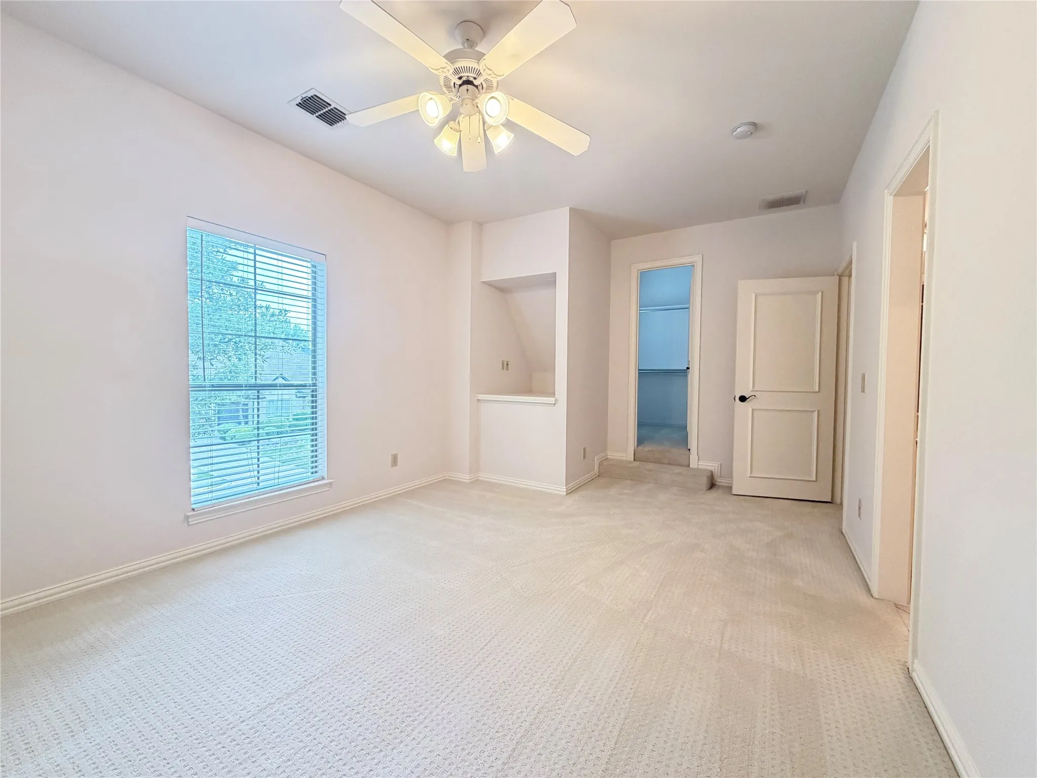 Single Family Residence For Rent in Denton County , 4419 Donegal Drive, Frisco, Texas 75034, 5 Bedroom, 9 Bathroom, 2 Garage spaces, 4,120 Sqft, built in 2004, mls#21370066, Real Estate Agent in Frisco, Homes For Rent in Denton county, Homes For Rent in Frisco, Realtor in Frisco Texas, Real Estate Brokerage Independent Realty Texas, Luminita Cordes Realtor
