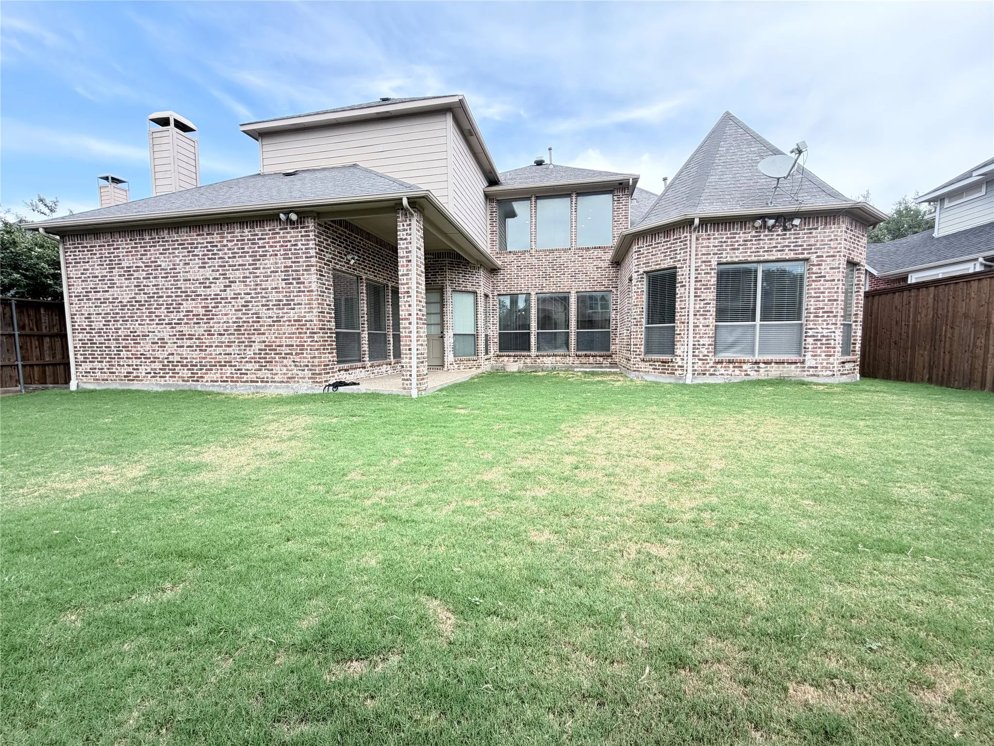 Single Family Residence For Rent in Denton County , 4419 Donegal Drive, Frisco, Texas 75034, 5 Bedroom, 9 Bathroom, 2 Garage spaces, 4,120 Sqft, built in 2004, mls#21370066, Real Estate Agent in Frisco, Homes For Rent in Denton county, Homes For Rent in Frisco, Realtor in Frisco Texas, Real Estate Brokerage Independent Realty Texas, Luminita Cordes Realtor