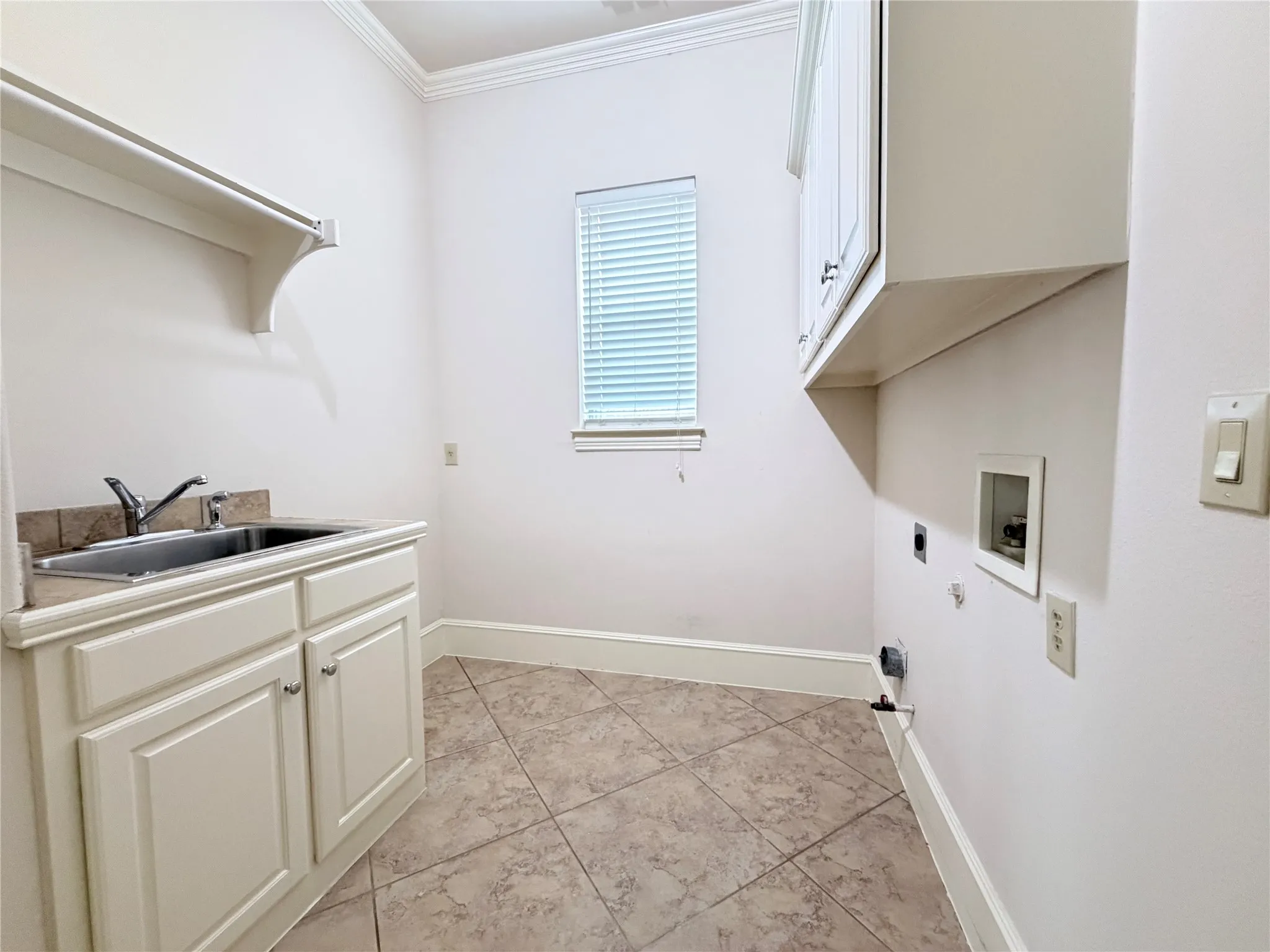 Single Family Residence For Rent in Denton County , 4419 Donegal Drive, Frisco, Texas 75034, 5 Bedroom, 9 Bathroom, 2 Garage spaces, 4,120 Sqft, built in 2004, mls#21370066, Real Estate Agent in Frisco, Homes For Rent in Denton county, Homes For Rent in Frisco, Realtor in Frisco Texas, Real Estate Brokerage Independent Realty Texas, Luminita Cordes Realtor