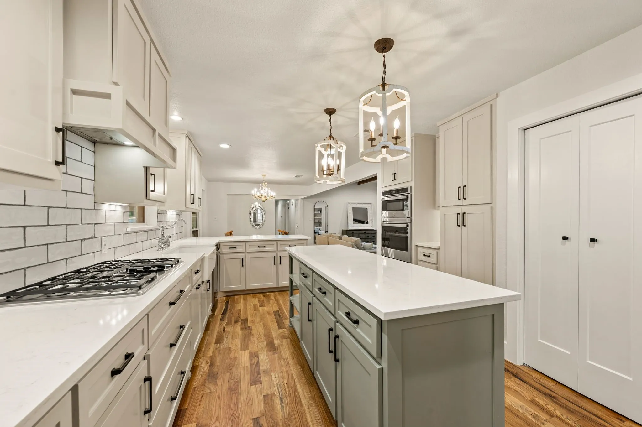 Single Family Residence For Sale in Tarrant County , 2008 Vista Lane, Keller, Texas 76262, 4 Bedroom, 3 Bathroom, 2 Garage spaces, 2,248 Sqft, built in 1976, mls#21369772, Real Estate Agent in Keller, Homes For Sale in Tarrant county, Homes For Sale in Keller, Realtor in Keller Texas, Real Estate Brokerage Independent Realty Texas, Luminita Cordes Realtor