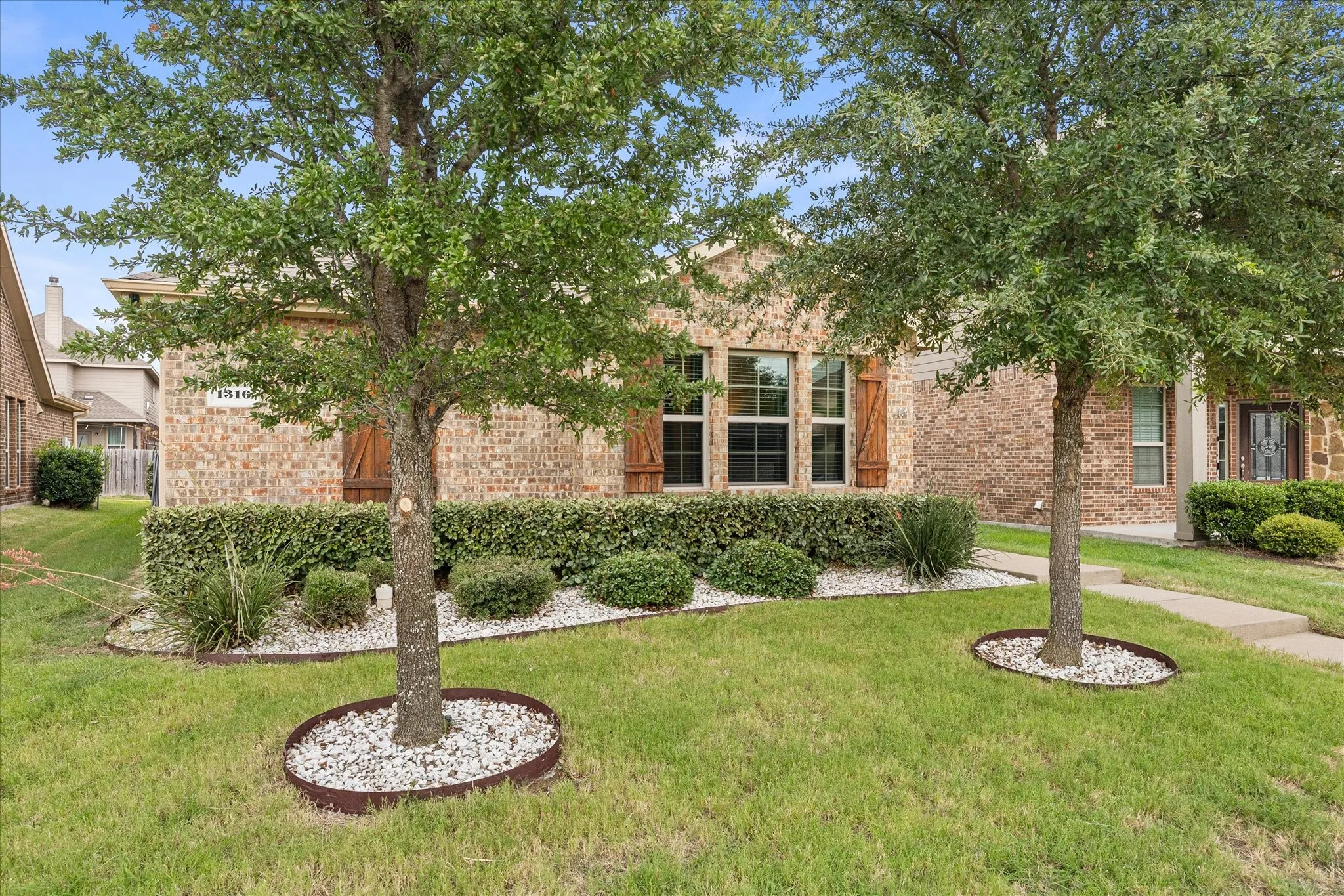 Single Family Residence For Sale in Hunt County , 1316 Sweetgum Drive, Royse City, Texas 75189, 3 Bedroom, 2 Bathroom, 2 Garage spaces, 1,419 Sqft, built in 2014, mls#21369942, Real Estate Agent in Royse City, Homes For Sale in Hunt county, Homes For Sale in Royse City, Realtor in Royse City Texas, Real Estate Brokerage Independent Realty Texas, Luminita Cordes Realtor