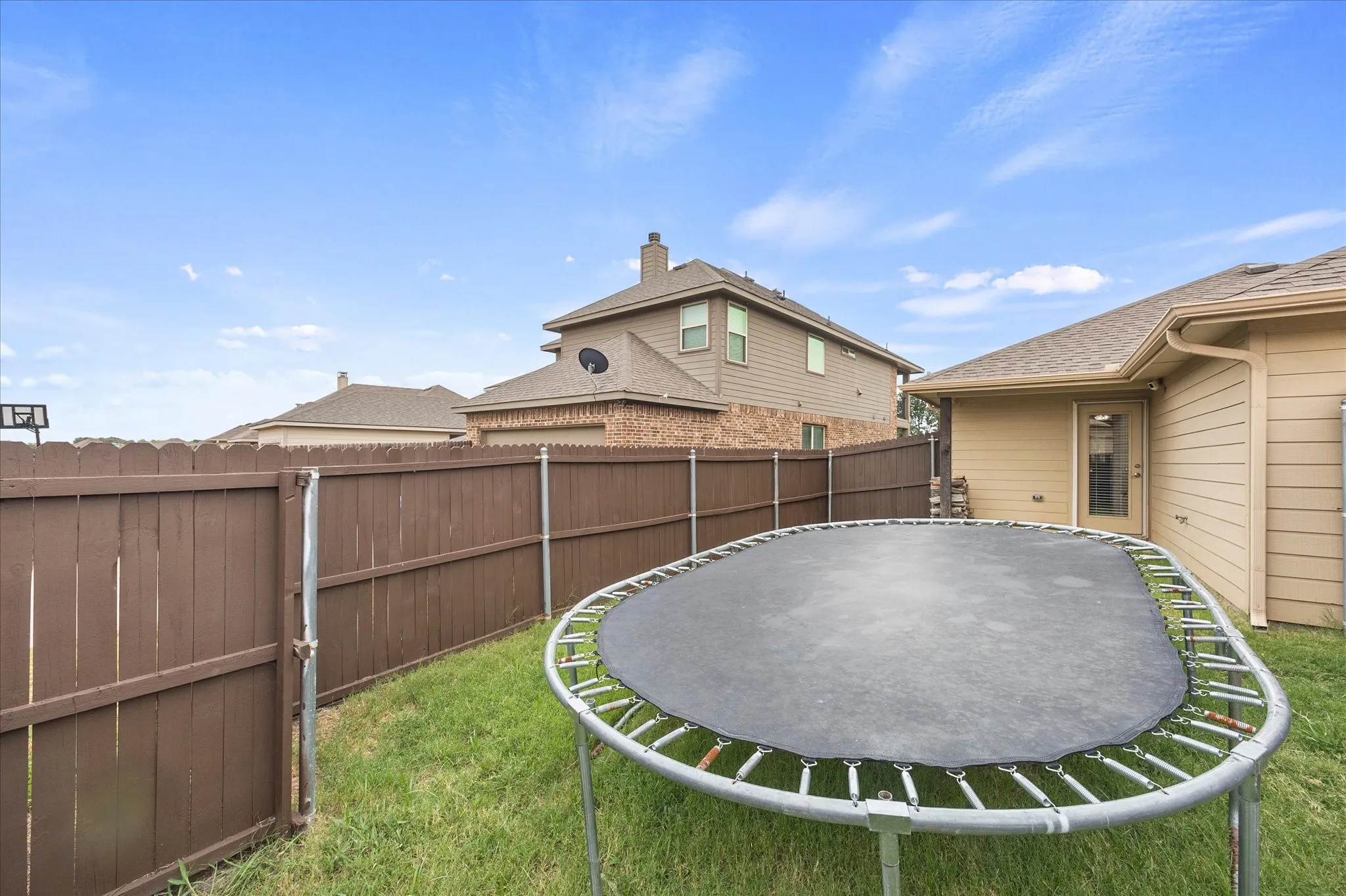 Single Family Residence For Sale in Hunt County , 1316 Sweetgum Drive, Royse City, Texas 75189, 3 Bedroom, 2 Bathroom, 2 Garage spaces, 1,419 Sqft, built in 2014, mls#21369942, Real Estate Agent in Royse City, Homes For Sale in Hunt county, Homes For Sale in Royse City, Realtor in Royse City Texas, Real Estate Brokerage Independent Realty Texas, Luminita Cordes Realtor