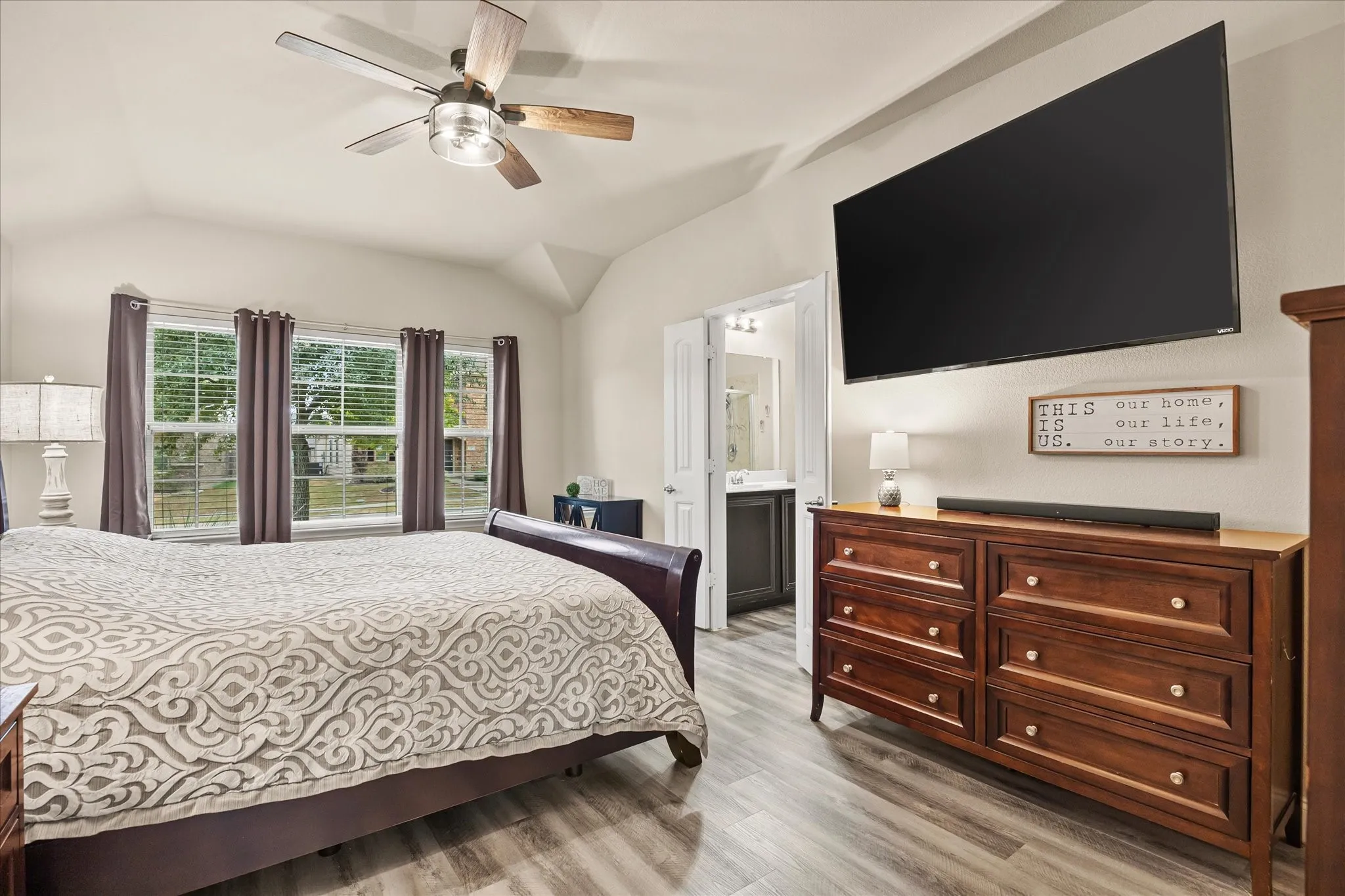 Single Family Residence For Sale in Hunt County , 1316 Sweetgum Drive, Royse City, Texas 75189, 3 Bedroom, 2 Bathroom, 2 Garage spaces, 1,419 Sqft, built in 2014, mls#21369942, Real Estate Agent in Royse City, Homes For Sale in Hunt county, Homes For Sale in Royse City, Realtor in Royse City Texas, Real Estate Brokerage Independent Realty Texas, Luminita Cordes Realtor