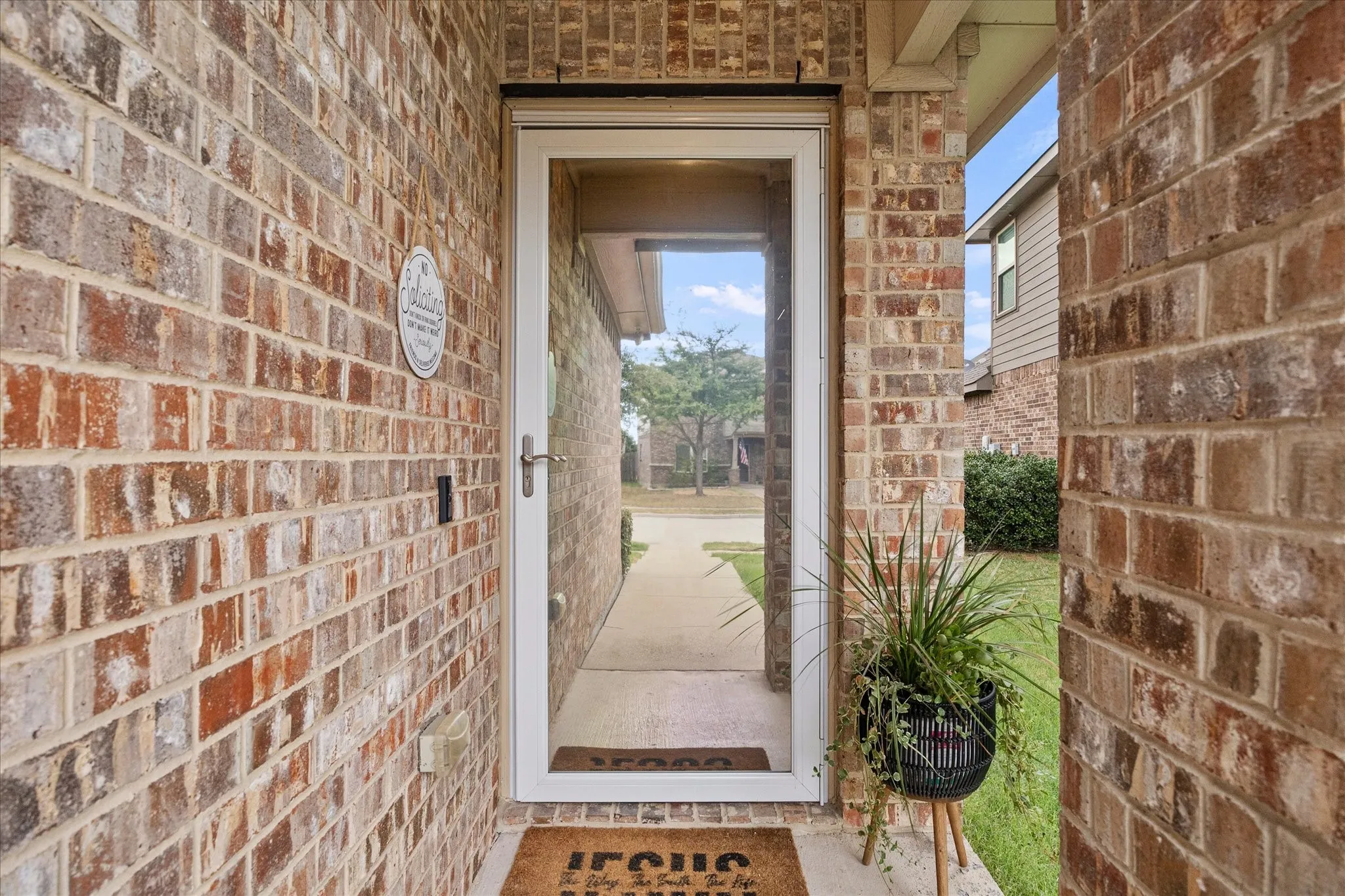Single Family Residence For Sale in Hunt County , 1316 Sweetgum Drive, Royse City, Texas 75189, 3 Bedroom, 2 Bathroom, 2 Garage spaces, 1,419 Sqft, built in 2014, mls#21369942, Real Estate Agent in Royse City, Homes For Sale in Hunt county, Homes For Sale in Royse City, Realtor in Royse City Texas, Real Estate Brokerage Independent Realty Texas, Luminita Cordes Realtor