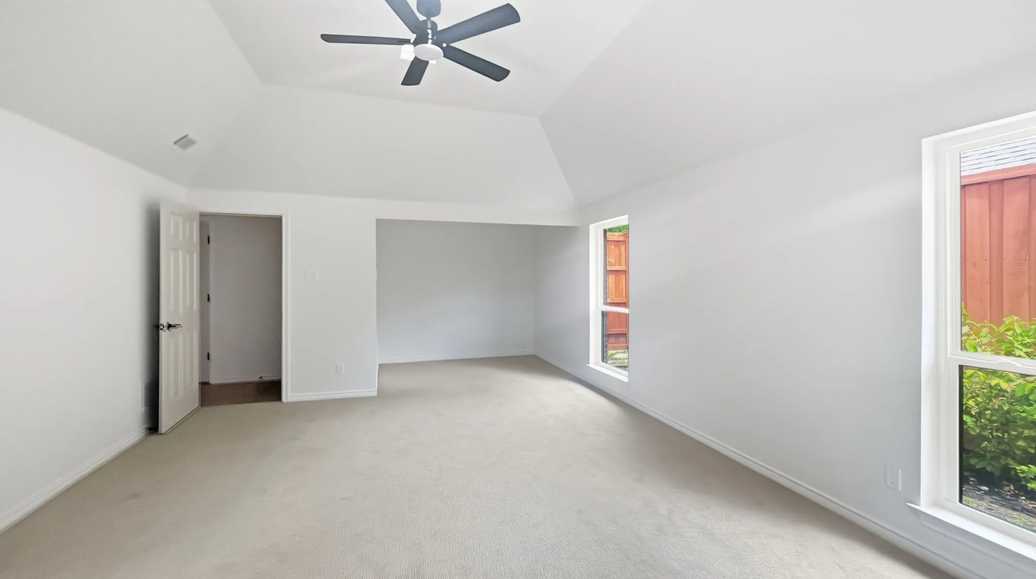 Single Family Residence For Sale in Collin County , 4314 Brooktree Lane, Dallas, Texas 75287, 4 Bedroom, 3 Bathroom, 2 Garage spaces, 2,704 Sqft, built in 1983, mls#21349788, Real Estate Agent in Dallas, Homes For Sale in Collin county, Homes For Sale in Dallas, Realtor in Dallas Texas, Real Estate Brokerage Independent Realty Texas, Luminita Cordes Realtor
