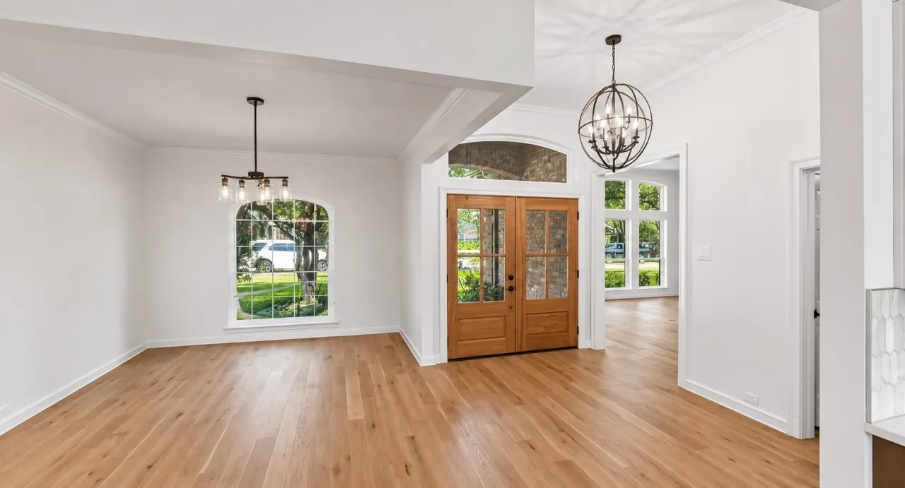 Single Family Residence For Sale in Collin County , 4314 Brooktree Lane, Dallas, Texas 75287, 4 Bedroom, 3 Bathroom, 2 Garage spaces, 2,704 Sqft, built in 1983, mls#21349788, Real Estate Agent in Dallas, Homes For Sale in Collin county, Homes For Sale in Dallas, Realtor in Dallas Texas, Real Estate Brokerage Independent Realty Texas, Luminita Cordes Realtor