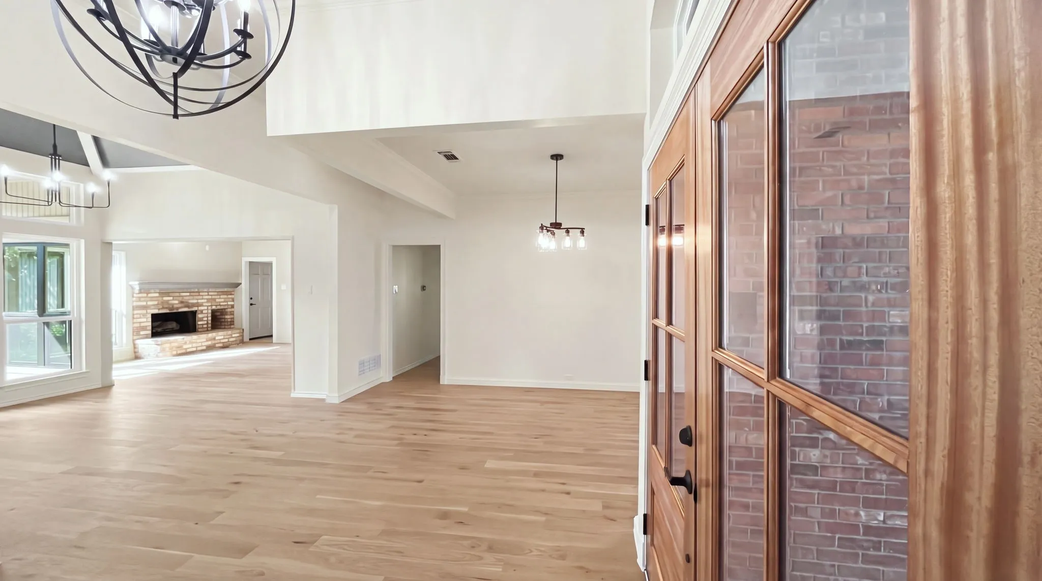Single Family Residence For Sale in Collin County , 4314 Brooktree Lane, Dallas, Texas 75287, 4 Bedroom, 3 Bathroom, 2 Garage spaces, 2,704 Sqft, built in 1983, mls#21349788, Real Estate Agent in Dallas, Homes For Sale in Collin county, Homes For Sale in Dallas, Realtor in Dallas Texas, Real Estate Brokerage Independent Realty Texas, Luminita Cordes Realtor