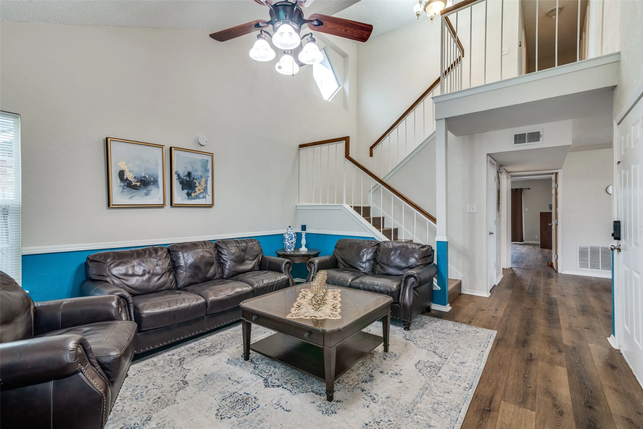 Single Family Residence For Rent in Dallas County , 4021 Bond Street, Rowlett, Texas 75088, 3 Bedroom, 3 Bathroom, 2 Garage spaces, 1,814 Sqft, built in 1985, mls#21370092, Real Estate Agent in Rowlett, Homes For Rent in Dallas county, Homes For Rent in Rowlett, Realtor in Rowlett Texas, Real Estate Brokerage Independent Realty Texas, Luminita Cordes Realtor