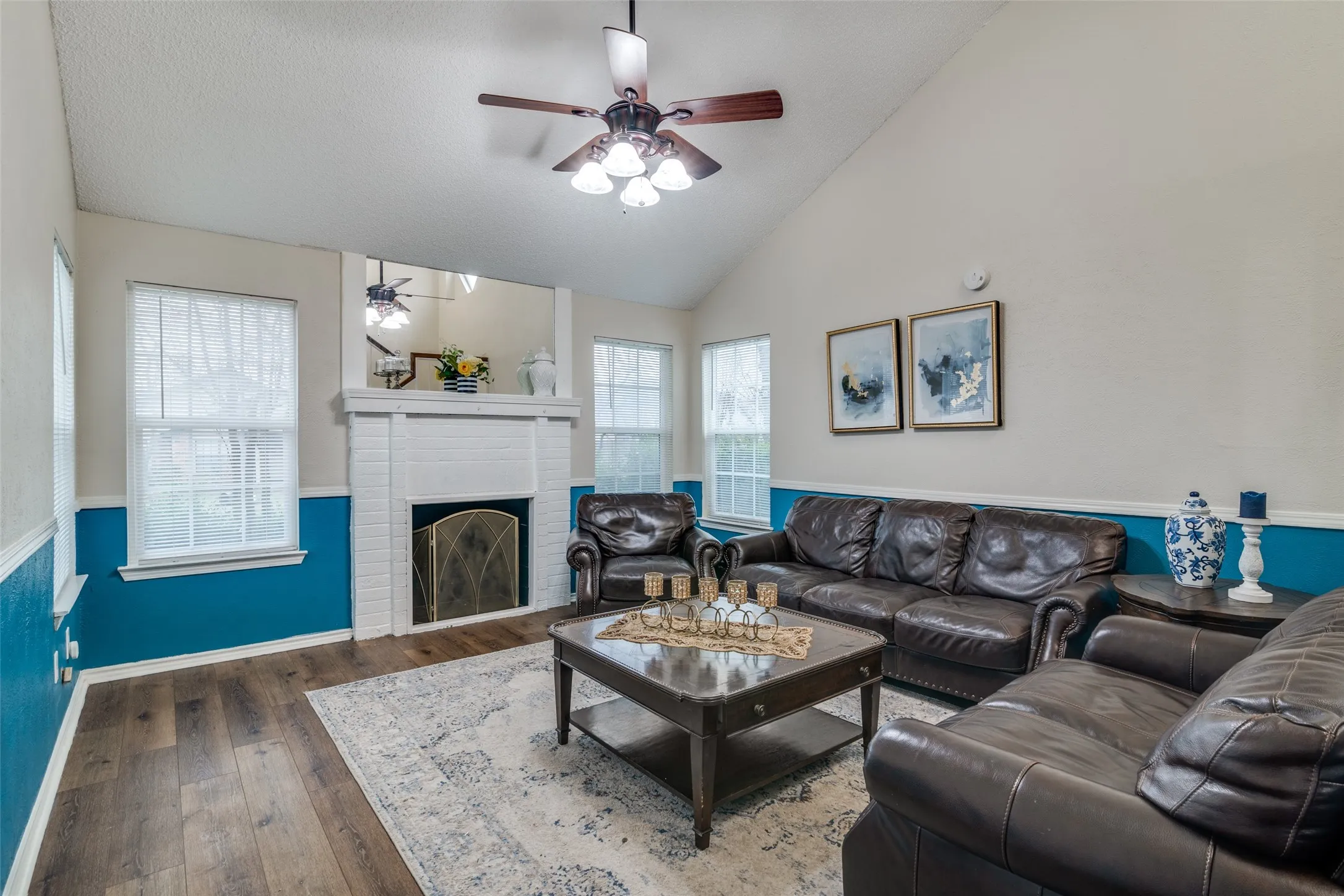 Single Family Residence For Rent in Dallas County , 4021 Bond Street, Rowlett, Texas 75088, 3 Bedroom, 3 Bathroom, 2 Garage spaces, 1,814 Sqft, built in 1985, mls#21370092, Real Estate Agent in Rowlett, Homes For Rent in Dallas county, Homes For Rent in Rowlett, Realtor in Rowlett Texas, Real Estate Brokerage Independent Realty Texas, Luminita Cordes Realtor