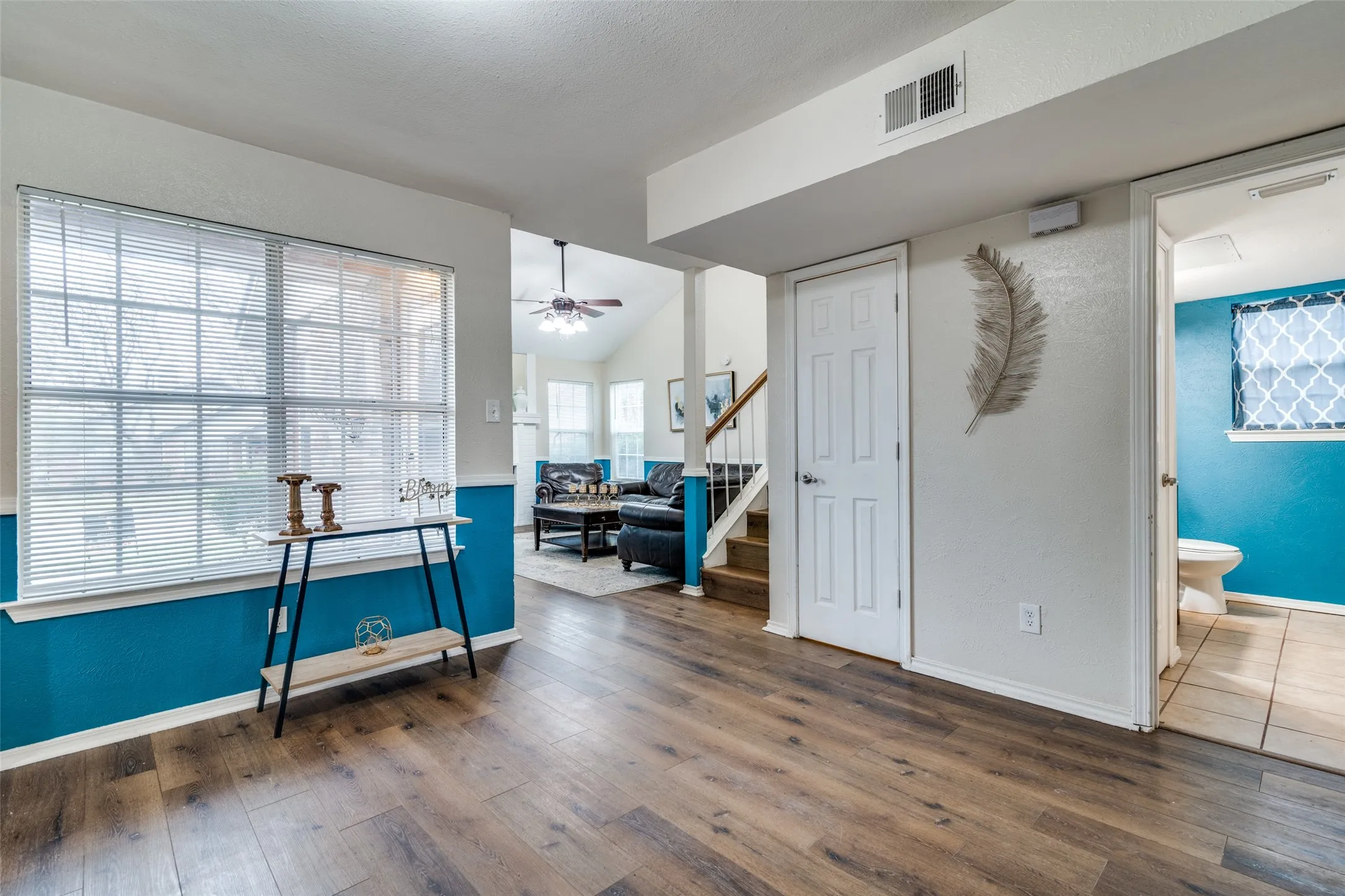Single Family Residence For Rent in Dallas County , 4021 Bond Street, Rowlett, Texas 75088, 3 Bedroom, 3 Bathroom, 2 Garage spaces, 1,814 Sqft, built in 1985, mls#21370092, Real Estate Agent in Rowlett, Homes For Rent in Dallas county, Homes For Rent in Rowlett, Realtor in Rowlett Texas, Real Estate Brokerage Independent Realty Texas, Luminita Cordes Realtor