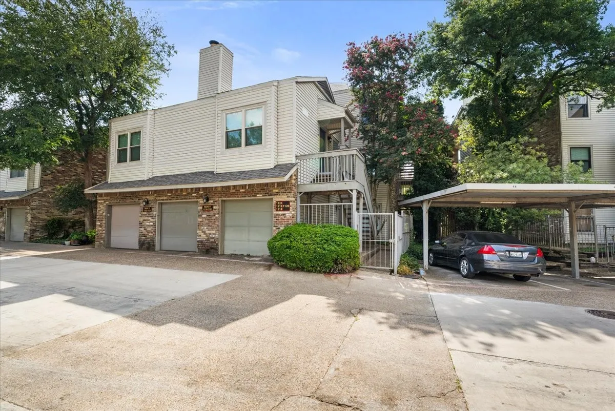 Condominium For Sale in Dallas County , 7340 Skillman Street 1119, Dallas, Texas 75231, 2 Bedroom, 2 Bathroom, Garage spaces, 882 Sqft, built in 1983, mls#21367365, Real Estate Agent in Dallas, Homes For Sale in Dallas county, Homes For Sale in Dallas, Realtor in Dallas Texas, Real Estate Brokerage Independent Realty Texas, Luminita Cordes Realtor