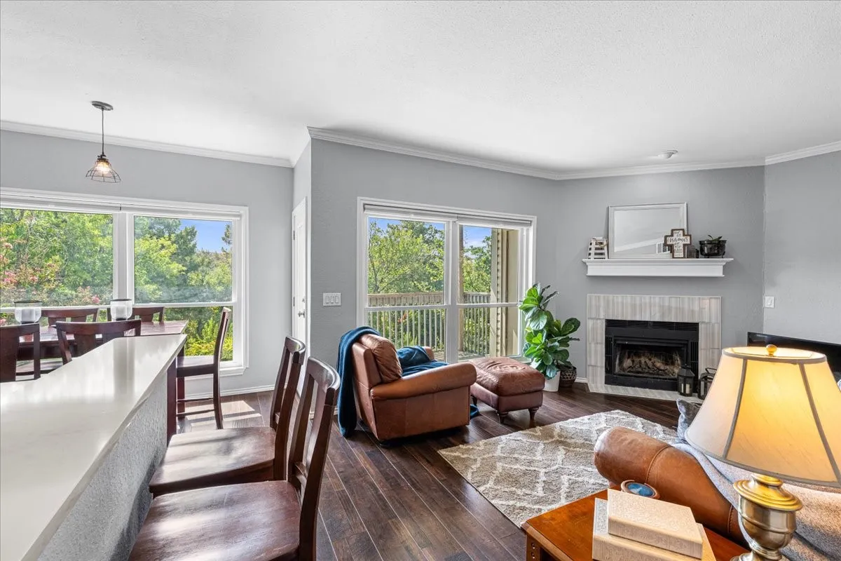 Condominium For Sale in Dallas County , 7340 Skillman Street 1119, Dallas, Texas 75231, 2 Bedroom, 2 Bathroom, Garage spaces, 882 Sqft, built in 1983, mls#21367365, Real Estate Agent in Dallas, Homes For Sale in Dallas county, Homes For Sale in Dallas, Realtor in Dallas Texas, Real Estate Brokerage Independent Realty Texas, Luminita Cordes Realtor