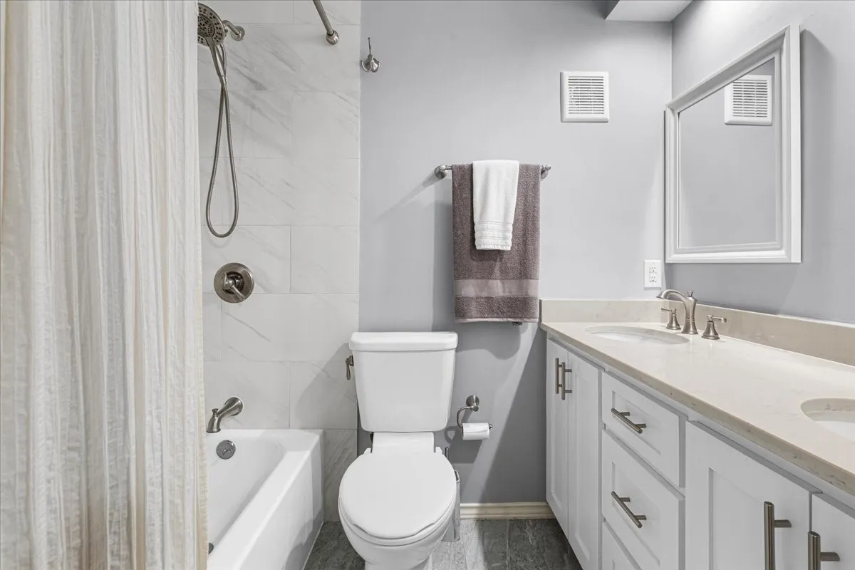 Condominium For Sale in Dallas County , 7340 Skillman Street 1119, Dallas, Texas 75231, 2 Bedroom, 2 Bathroom, Garage spaces, 882 Sqft, built in 1983, mls#21367365, Real Estate Agent in Dallas, Homes For Sale in Dallas county, Homes For Sale in Dallas, Realtor in Dallas Texas, Real Estate Brokerage Independent Realty Texas, Luminita Cordes Realtor