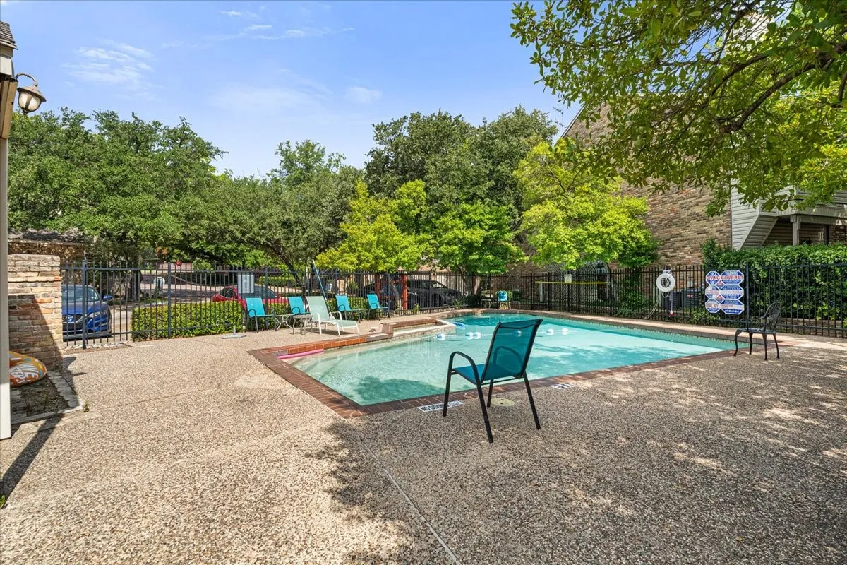 Condominium For Sale in Dallas County , 7340 Skillman Street 1119, Dallas, Texas 75231, 2 Bedroom, 2 Bathroom, Garage spaces, 882 Sqft, built in 1983, mls#21367365, Real Estate Agent in Dallas, Homes For Sale in Dallas county, Homes For Sale in Dallas, Realtor in Dallas Texas, Real Estate Brokerage Independent Realty Texas, Luminita Cordes Realtor