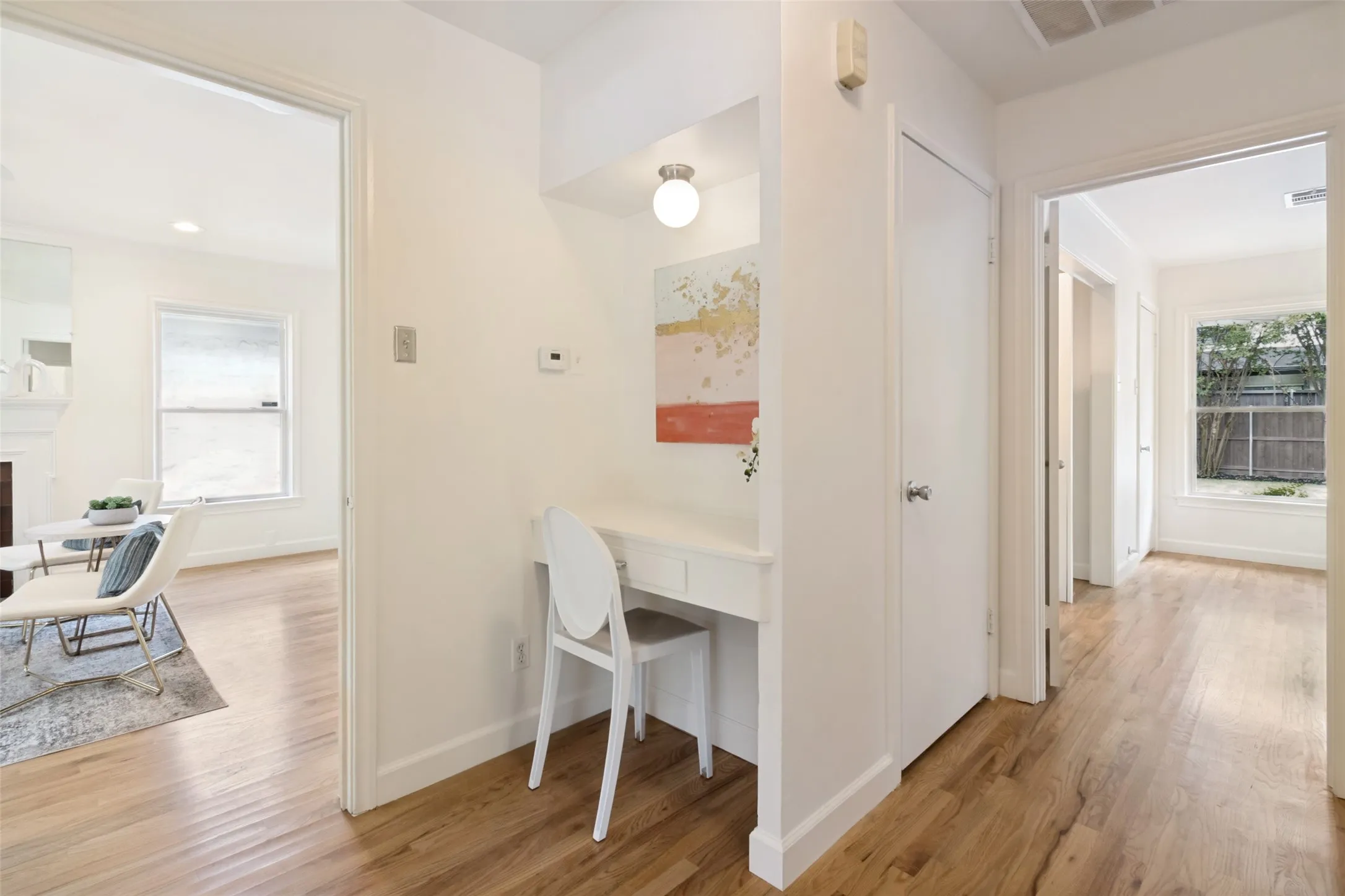 Single Family Residence For Sale in Dallas County , 6109 Ellsworth Avenue, Dallas, Texas 75214, 3 Bedroom, 1 Bathroom, 2 Garage spaces, 1,523 Sqft, built in 1942, mls#21370098, Real Estate Agent in Dallas, Homes For Sale in Dallas county, Homes For Sale in Dallas, Realtor in Dallas Texas, Real Estate Brokerage Independent Realty Texas, Luminita Cordes Realtor