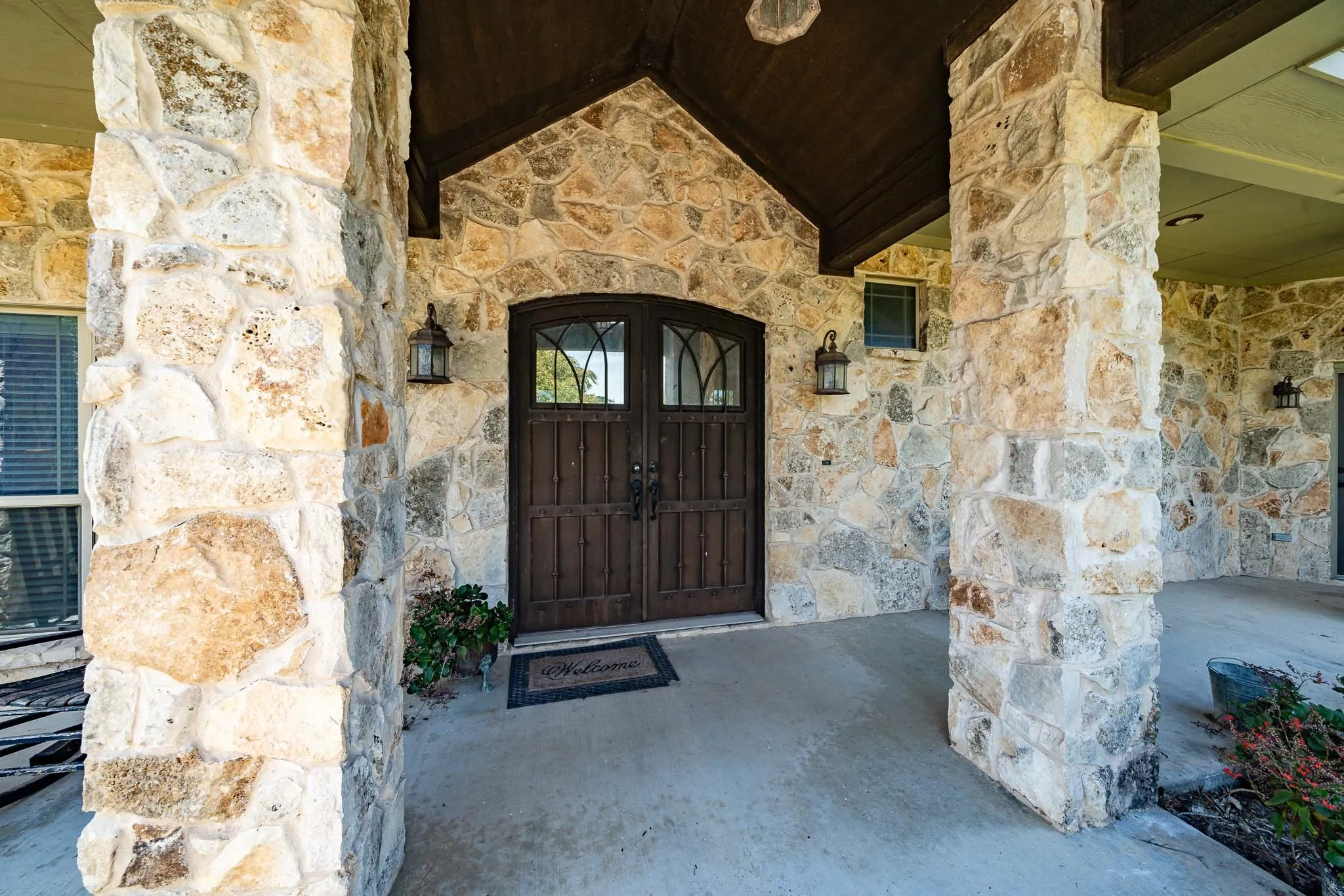Single Family Residence For Sale in Coryell County , 119 Cedar Lane, Gatesville, Texas 76528, 3 Bedroom, 3 Bathroom, 2 Garage spaces, 2,923 Sqft, built in 2012, mls#21370019, Real Estate Agent in Gatesville, Homes For Sale in Coryell county, Homes For Sale in Gatesville, Realtor in Gatesville Texas, Real Estate Brokerage Independent Realty Texas, Luminita Cordes Realtor