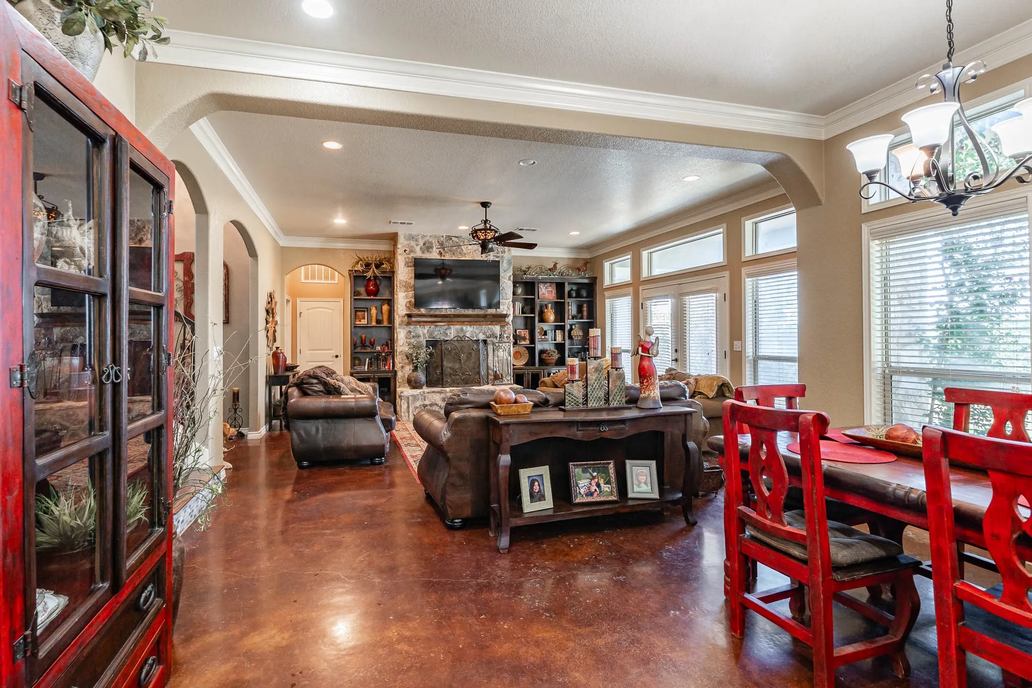 Single Family Residence For Sale in Coryell County , 119 Cedar Lane, Gatesville, Texas 76528, 3 Bedroom, 3 Bathroom, 2 Garage spaces, 2,923 Sqft, built in 2012, mls#21370019, Real Estate Agent in Gatesville, Homes For Sale in Coryell county, Homes For Sale in Gatesville, Realtor in Gatesville Texas, Real Estate Brokerage Independent Realty Texas, Luminita Cordes Realtor