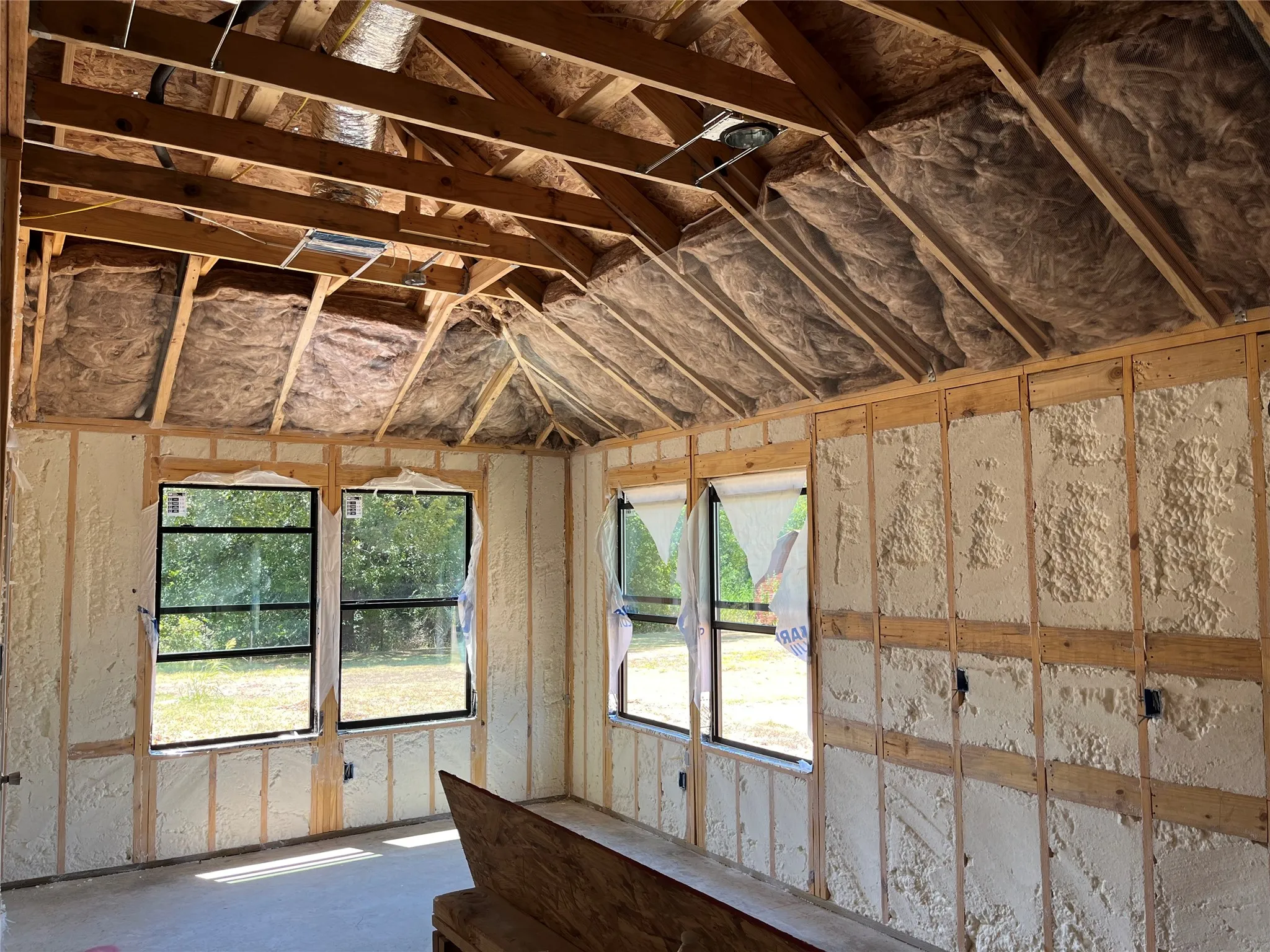 Foam insulation throughout.