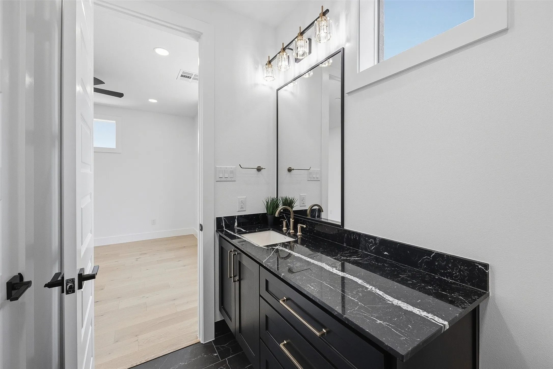 Townhouse For Sale in Tarrant County , 400 Vista Buena Trail, Fort Worth, Texas 76111, 3 Bedroom, 4 Bathroom, 2 Garage spaces, 2,940 Sqft, built in 2025, mls#21370028, Real Estate Agent in Fort Worth, Homes For Sale in Tarrant county, Homes For Sale in Fort Worth, Realtor in Fort Worth Texas, Real Estate Brokerage Independent Realty Texas, Luminita Cordes Realtor