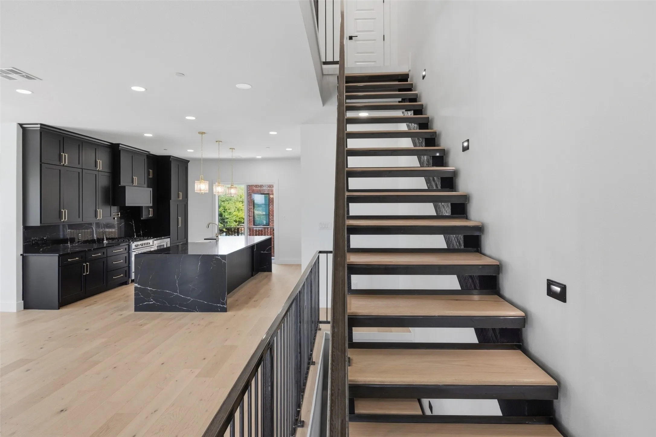Townhouse For Sale in Tarrant County , 400 Vista Buena Trail, Fort Worth, Texas 76111, 3 Bedroom, 4 Bathroom, 2 Garage spaces, 2,940 Sqft, built in 2025, mls#21370028, Real Estate Agent in Fort Worth, Homes For Sale in Tarrant county, Homes For Sale in Fort Worth, Realtor in Fort Worth Texas, Real Estate Brokerage Independent Realty Texas, Luminita Cordes Realtor
