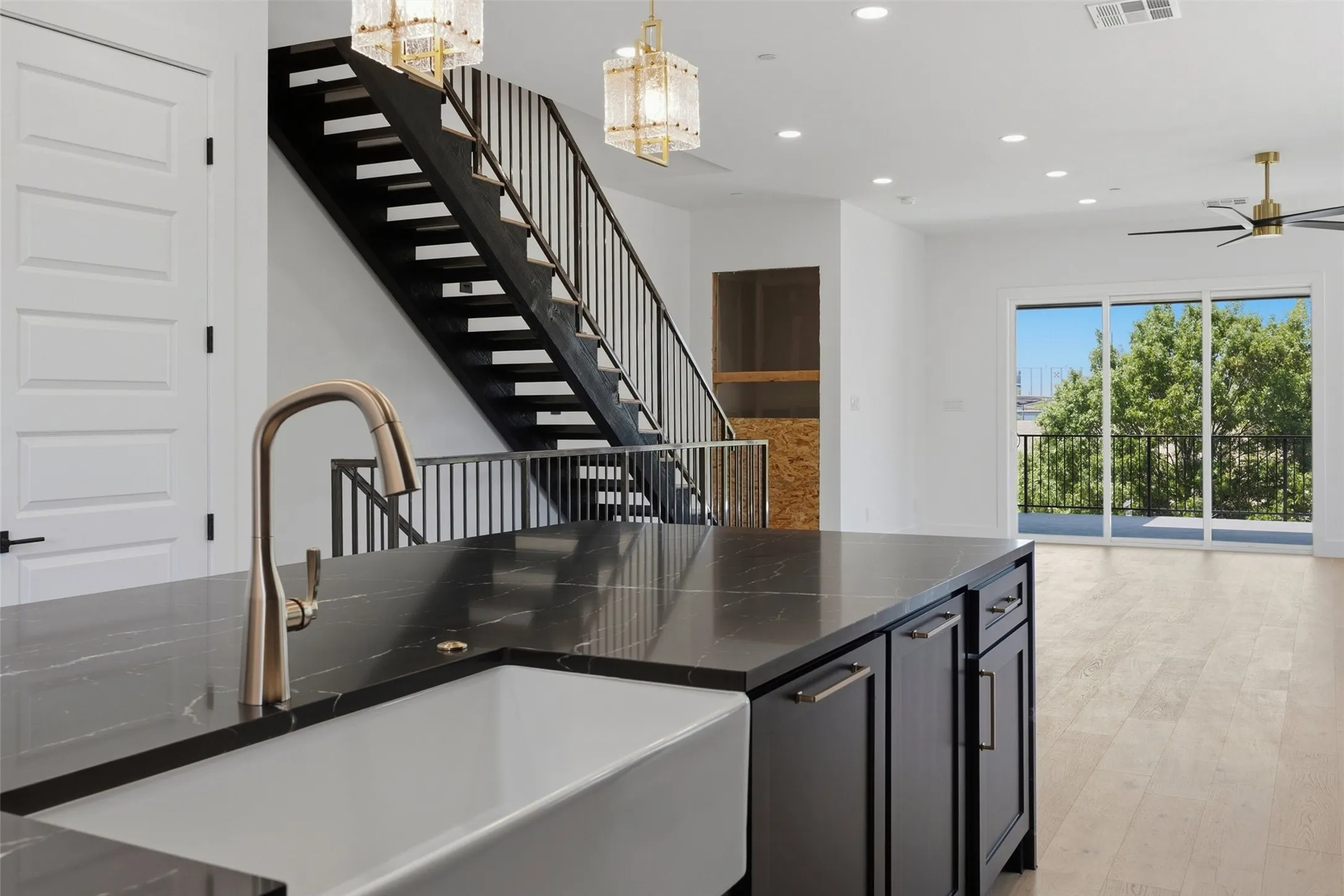Townhouse For Sale in Tarrant County , 400 Vista Buena Trail, Fort Worth, Texas 76111, 3 Bedroom, 4 Bathroom, 2 Garage spaces, 2,940 Sqft, built in 2025, mls#21370028, Real Estate Agent in Fort Worth, Homes For Sale in Tarrant county, Homes For Sale in Fort Worth, Realtor in Fort Worth Texas, Real Estate Brokerage Independent Realty Texas, Luminita Cordes Realtor
