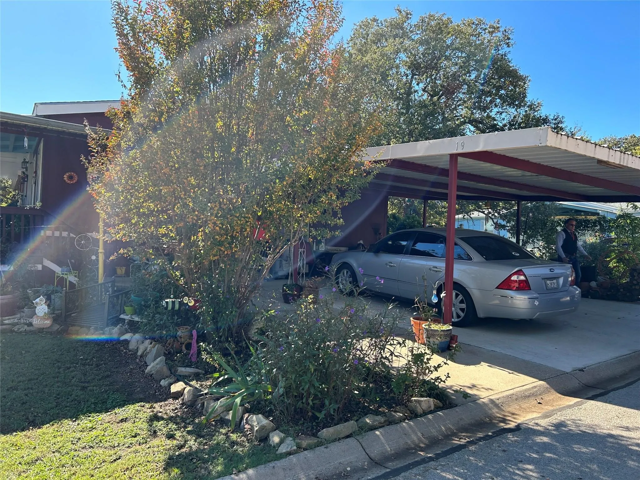Single Family Residence For Sale in Denton County , 5200 Lake Shore Lane 19, Denton, Texas 76208, 3 Bedroom, 2 Bathroom, Garage spaces, 1,920 Sqft, built in 2006, mls#21370112, Real Estate Agent in Denton, Homes For Sale in Denton county, Homes For Sale in Denton, Realtor in Denton Texas, Real Estate Brokerage Independent Realty Texas, Luminita Cordes Realtor