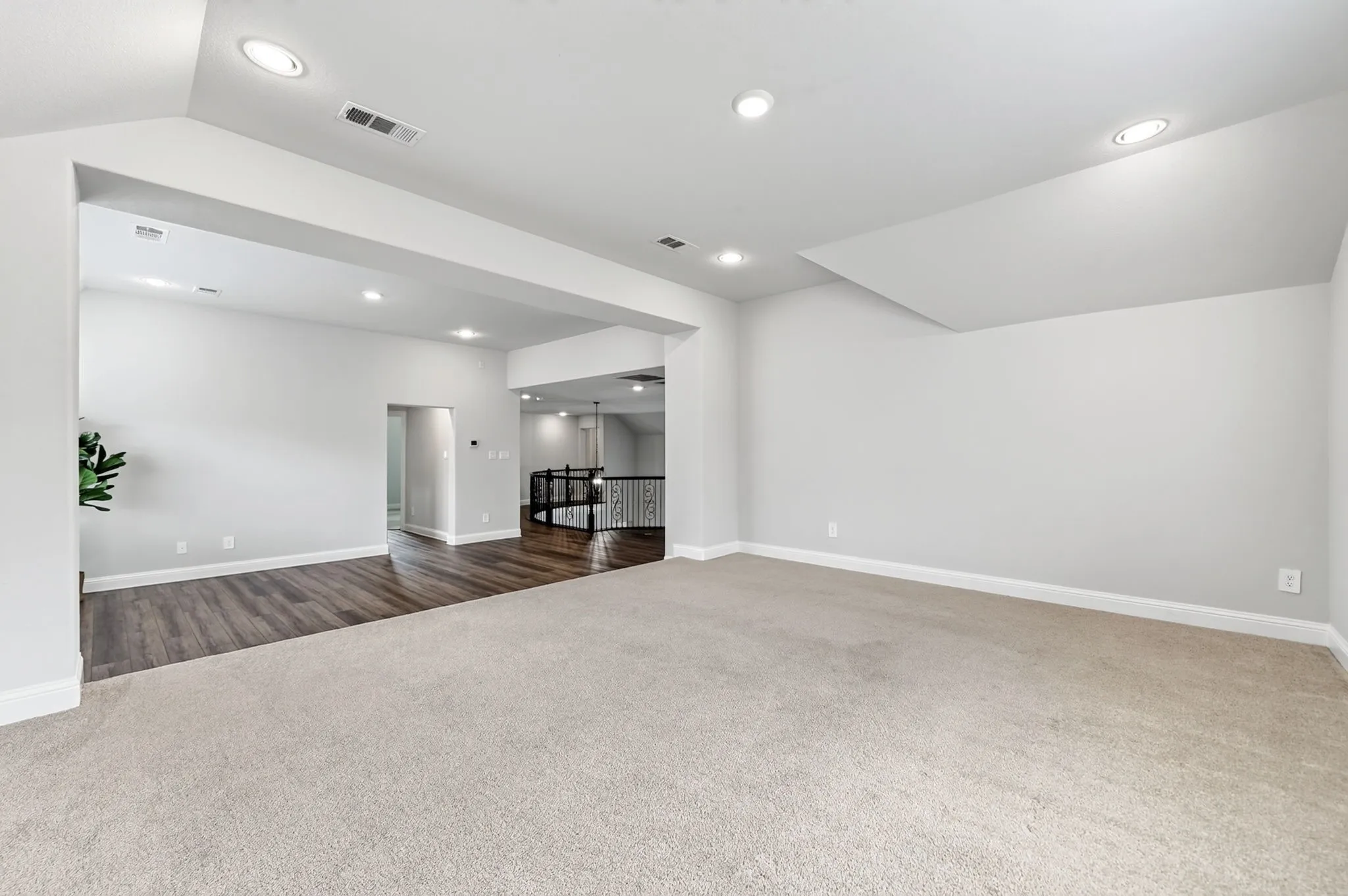 Single Family Residence For Rent in Dallas County , 208 Lenten Rose Drive, Wylie, Texas 75098, 6 Bedroom, 4 Bathroom, 3 Garage spaces, 4,043 Sqft, built in 2022, mls#21370061, Real Estate Agent in Wylie, Homes For Rent in Dallas county, Homes For Rent in Wylie, Realtor in Wylie Texas, Real Estate Brokerage Independent Realty Texas, Luminita Cordes Realtor