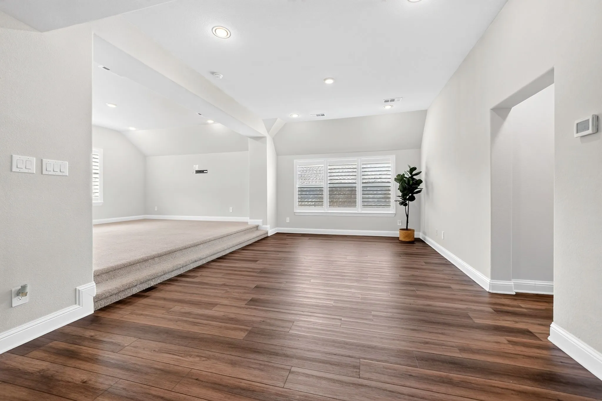 Single Family Residence For Rent in Dallas County , 208 Lenten Rose Drive, Wylie, Texas 75098, 6 Bedroom, 4 Bathroom, 3 Garage spaces, 4,043 Sqft, built in 2022, mls#21370061, Real Estate Agent in Wylie, Homes For Rent in Dallas county, Homes For Rent in Wylie, Realtor in Wylie Texas, Real Estate Brokerage Independent Realty Texas, Luminita Cordes Realtor