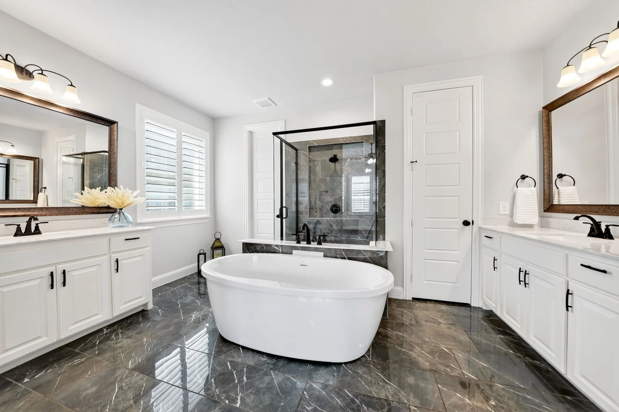 Single Family Residence For Rent in Dallas County , 208 Lenten Rose Drive, Wylie, Texas 75098, 6 Bedroom, 4 Bathroom, 3 Garage spaces, 4,043 Sqft, built in 2022, mls#21370061, Real Estate Agent in Wylie, Homes For Rent in Dallas county, Homes For Rent in Wylie, Realtor in Wylie Texas, Real Estate Brokerage Independent Realty Texas, Luminita Cordes Realtor