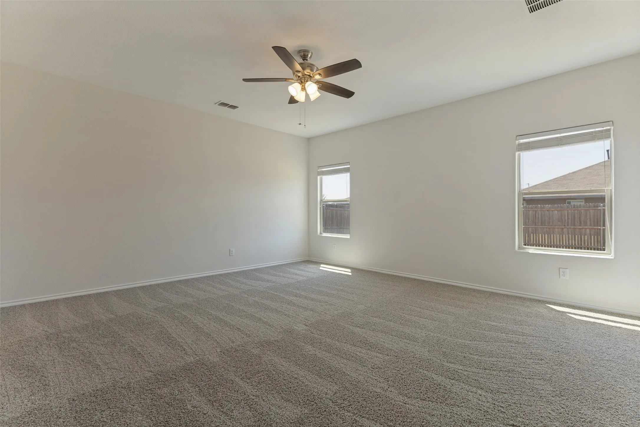 Single Family Residence For Sale in Tarrant County , 6365 Skipper Lane, Fort Worth, Texas 76179, 5 Bedroom, 4 Bathroom, 2 Garage spaces, 2,416 Sqft, built in 2017, mls#21369907, Real Estate Agent in Fort Worth, Homes For Sale in Tarrant county, Homes For Sale in Fort Worth, Realtor in Fort Worth Texas, Real Estate Brokerage Independent Realty Texas, Luminita Cordes Realtor
